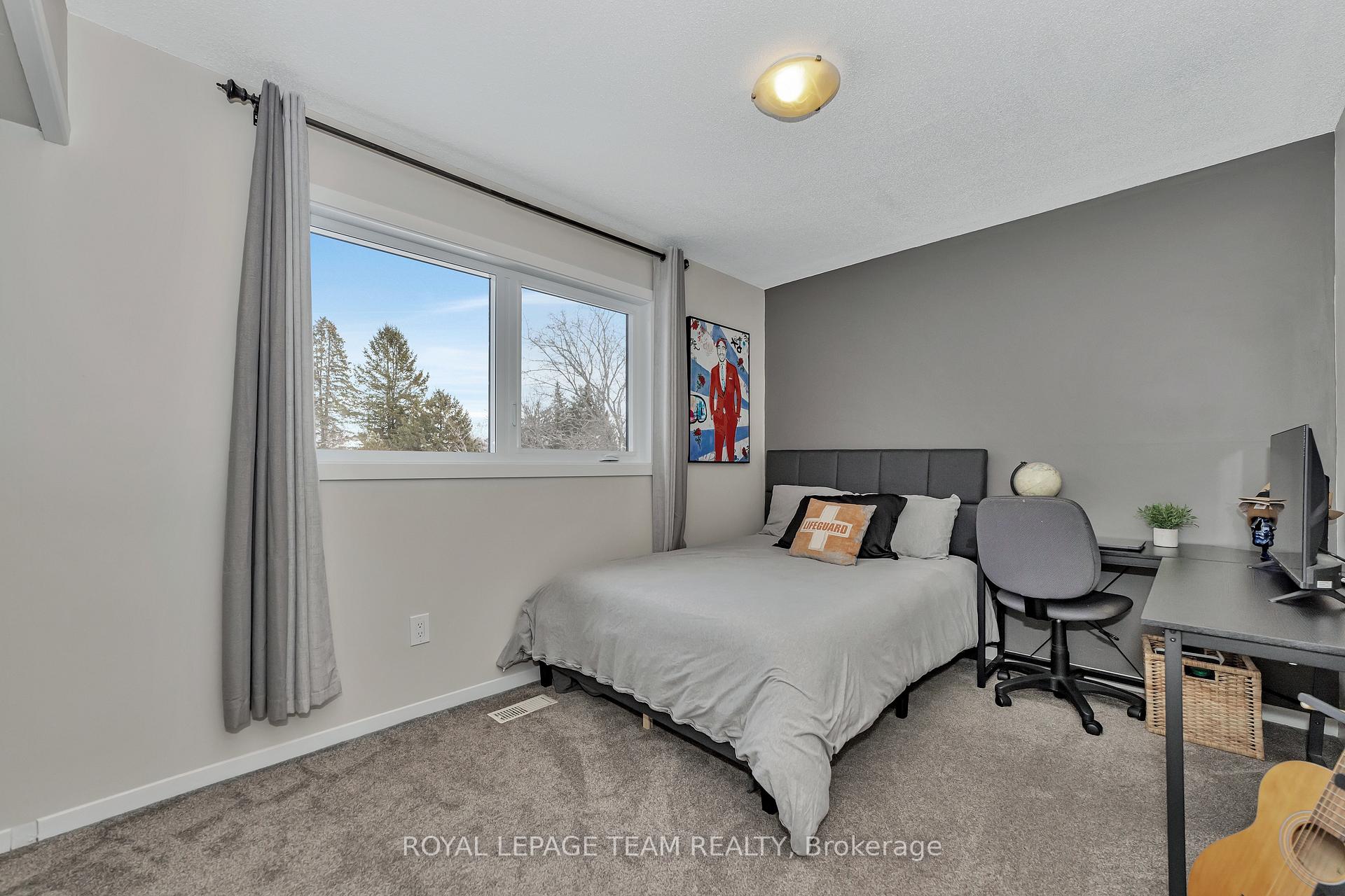 Photo 25 of 129 Ridgeview Drive, Ottawa, Carp — HOMEH