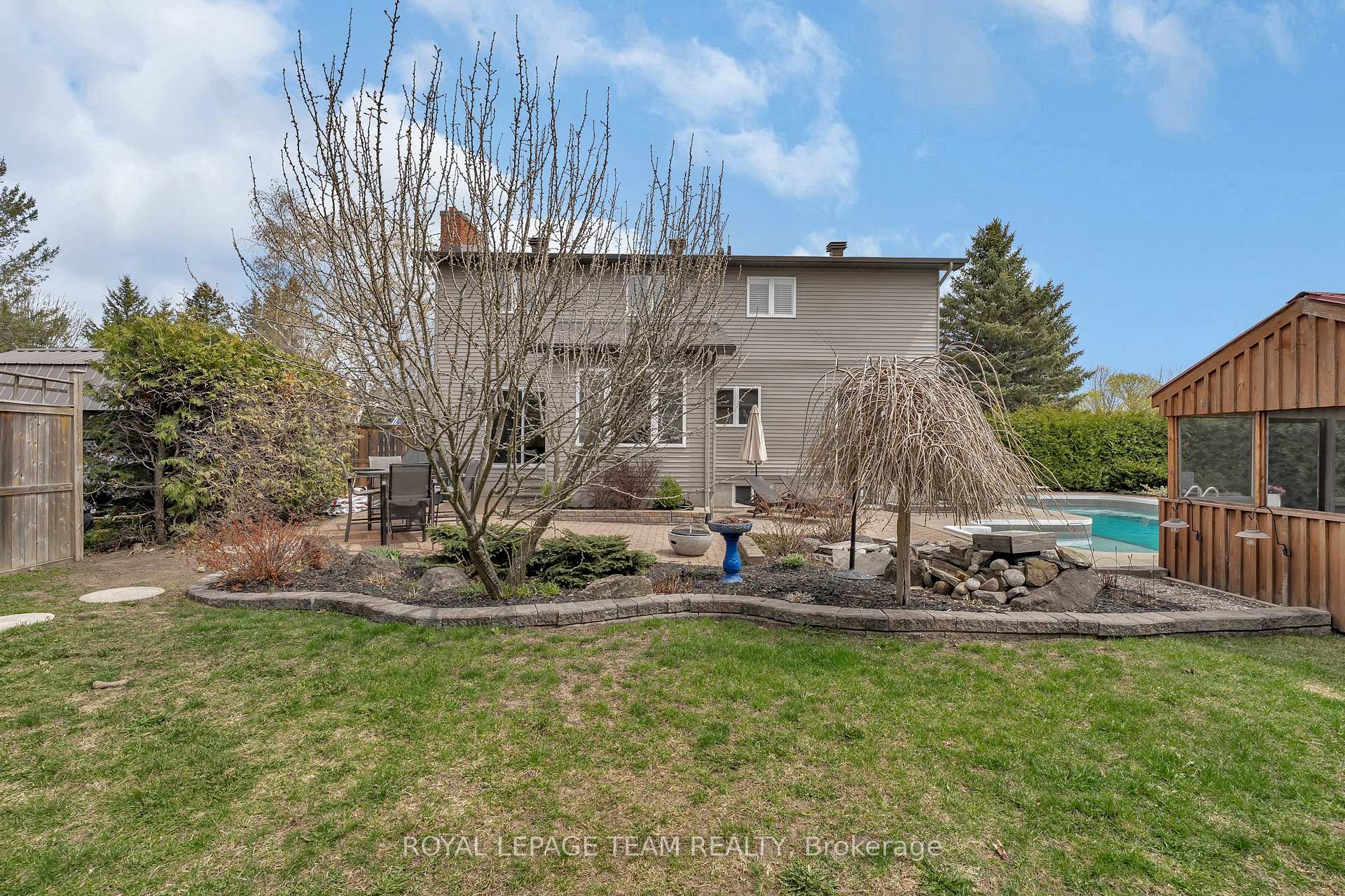 Photo 48 of 129 Ridgeview Drive, Ottawa, Carp — HOMEH