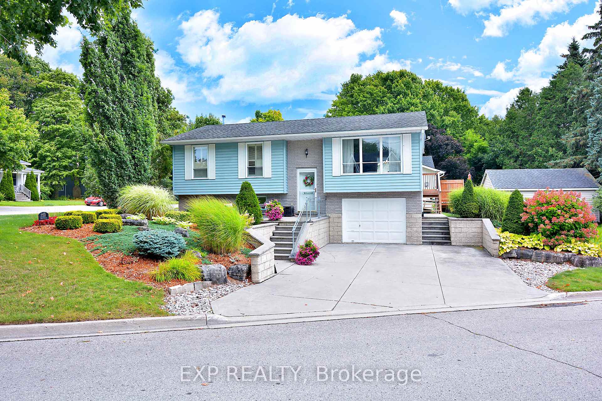 Photo 1 of 150 Mary Street, Central Huron, Clinton — HOMEH