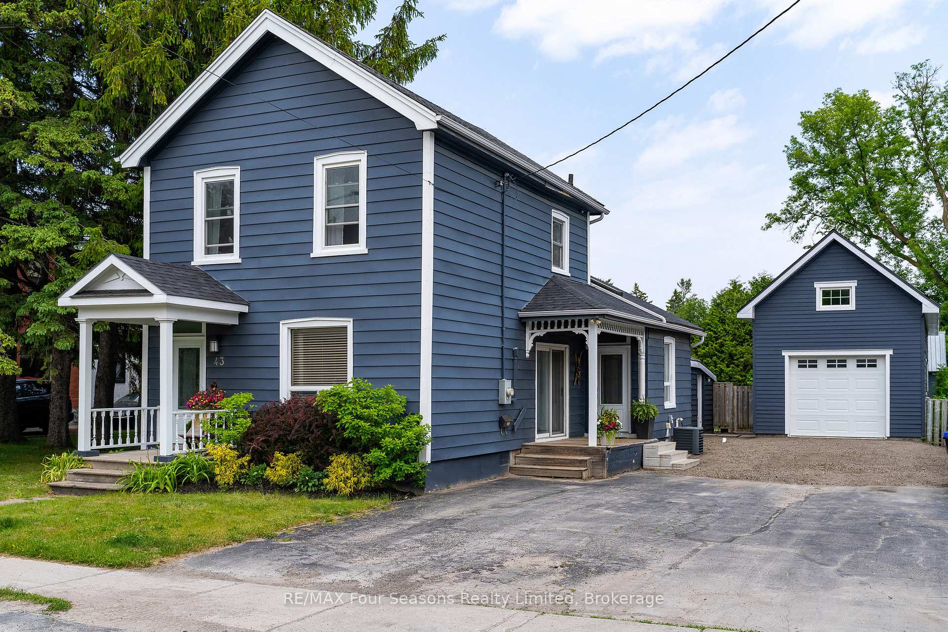 Front of 43 Cedar Street