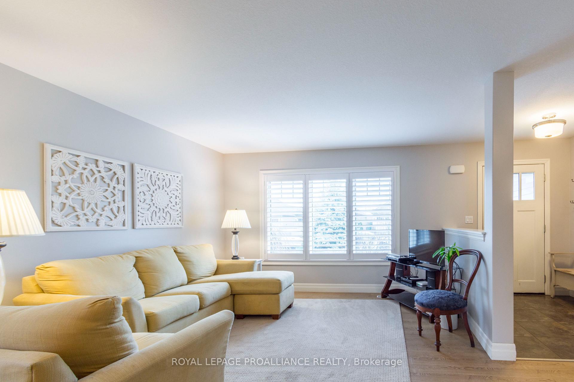Photo 6 of 47 Tessa Boulevard, Belleville, Belleville Ward — HOMEH