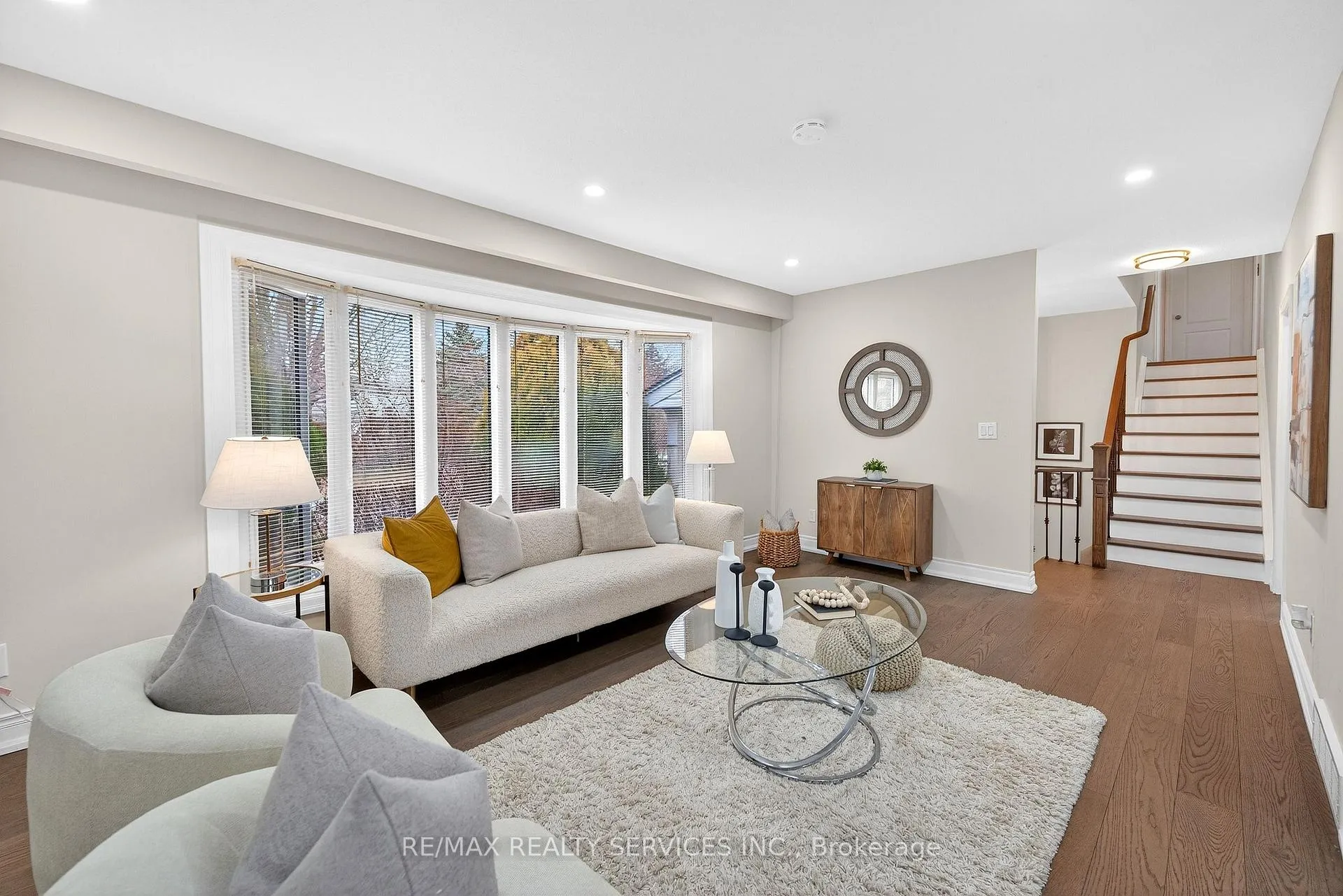 Photo 11 of 13 Strathy Road, Ajax, South East — HOMEH