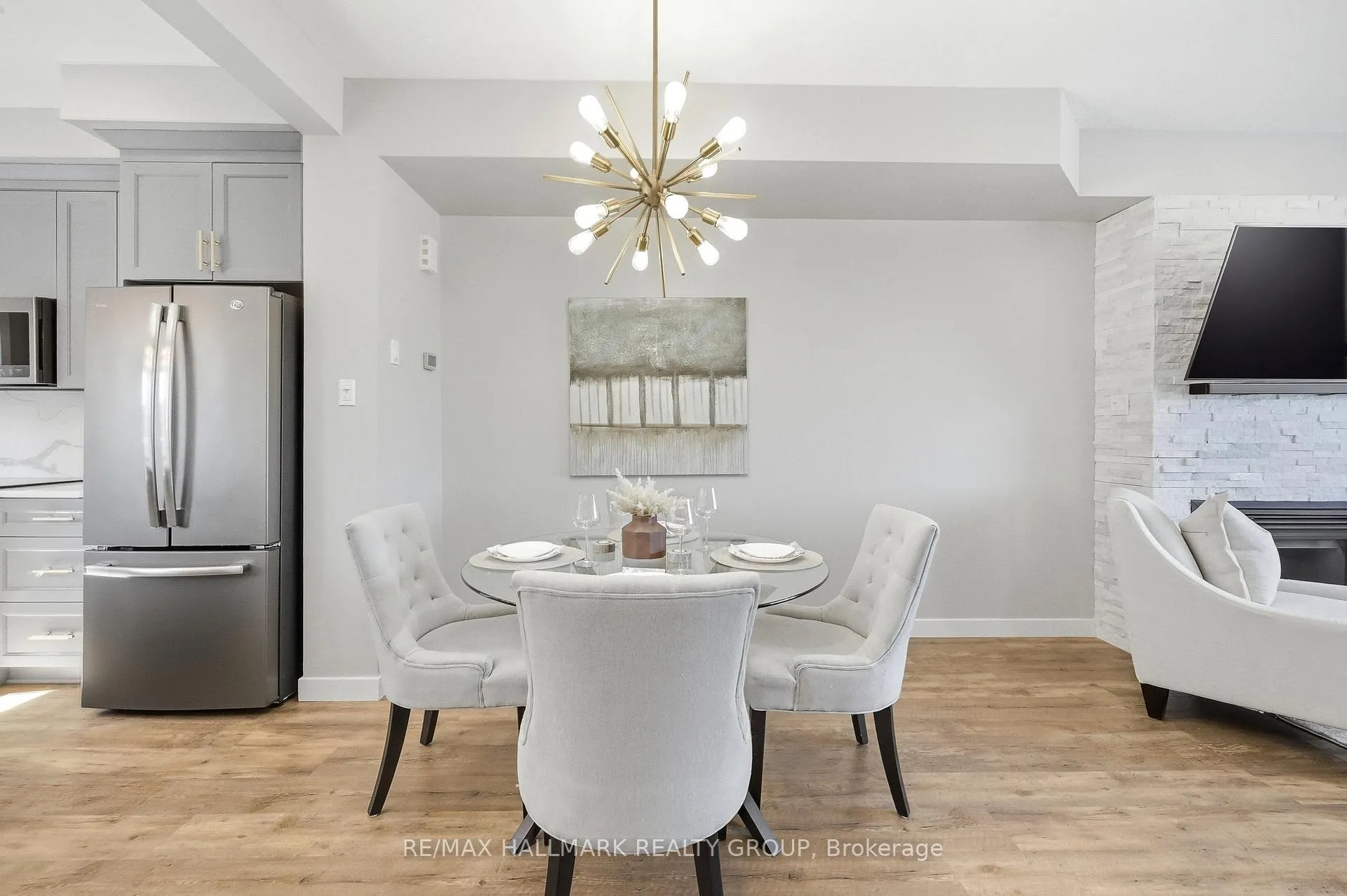 Photo 10 of 128 Songbird Private, Ottawa, Westcliffe Estates — HOMEH