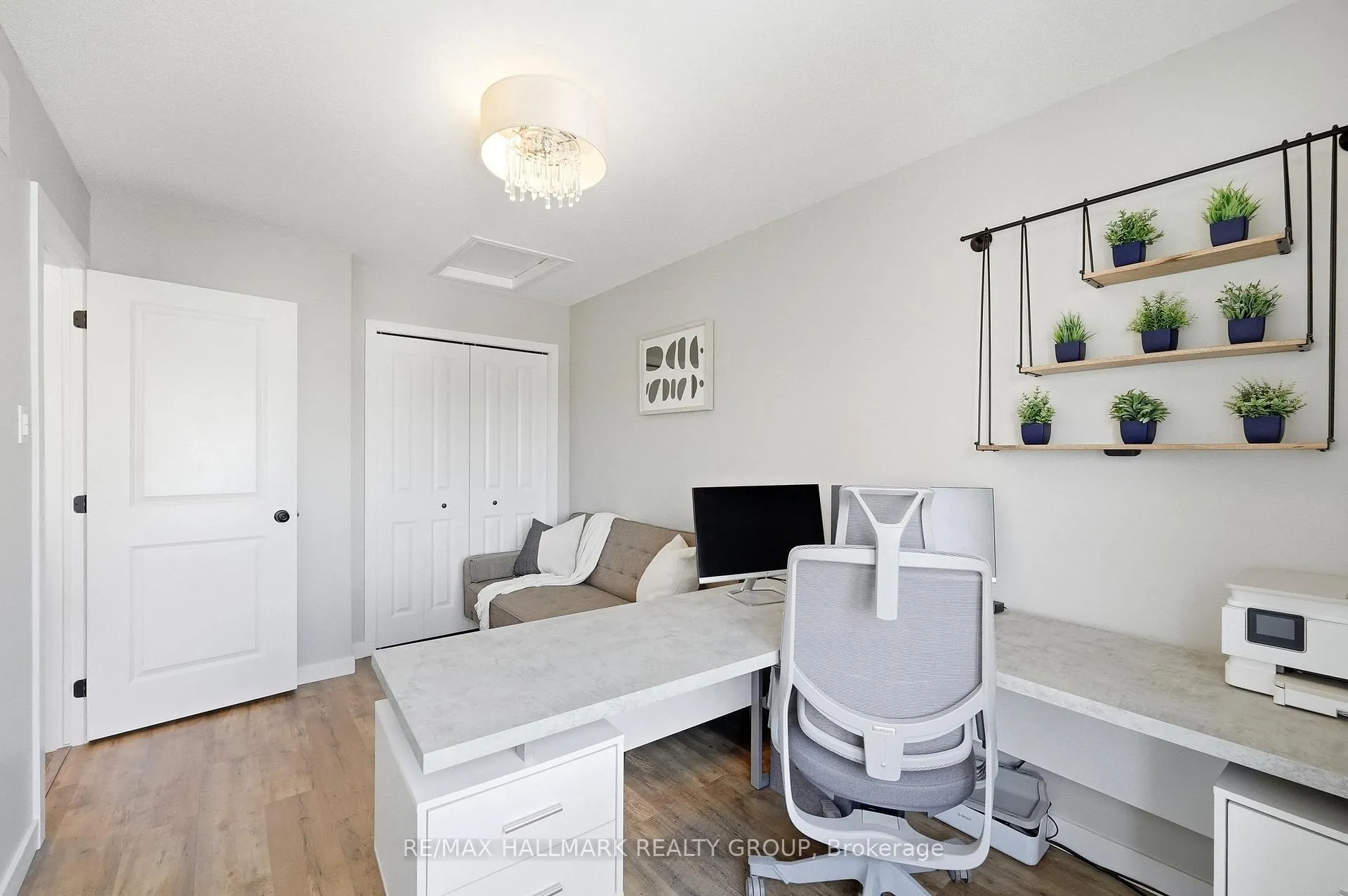 Photo 19 of 128 Songbird Private, Ottawa, Westcliffe Estates — HOMEH