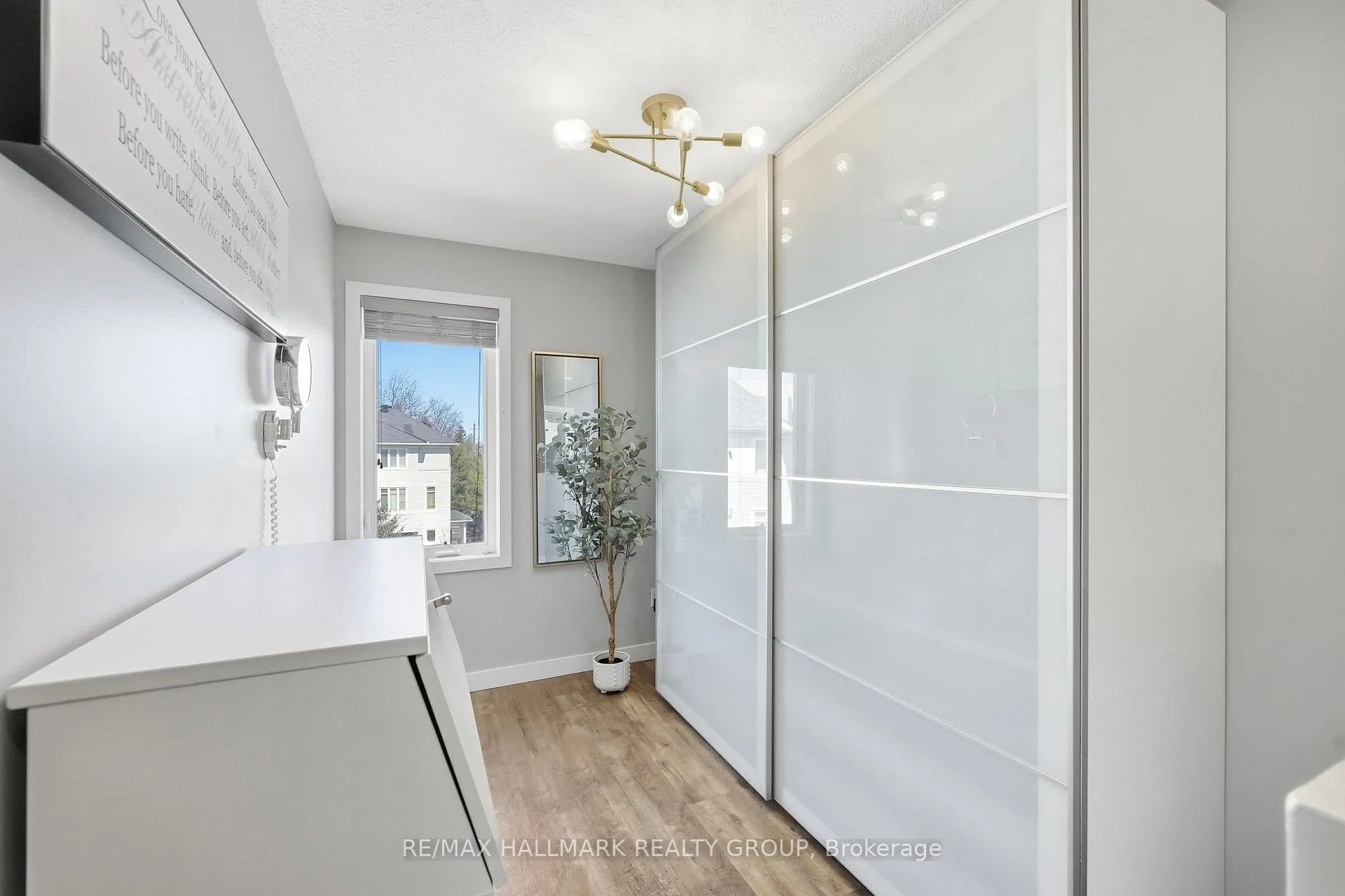 Photo 21 of 128 Songbird Private, Ottawa, Westcliffe Estates — HOMEH