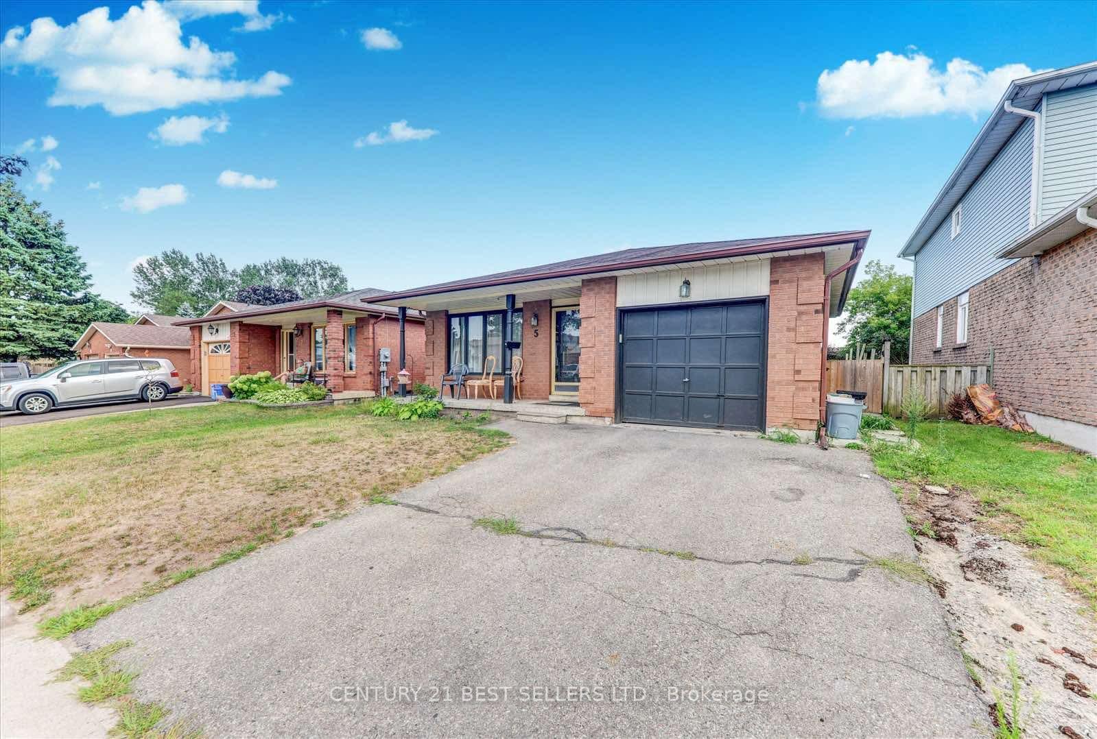 Photo 1 of 5 Hartsfield Drive, Clarington, Courtice — HOMEH