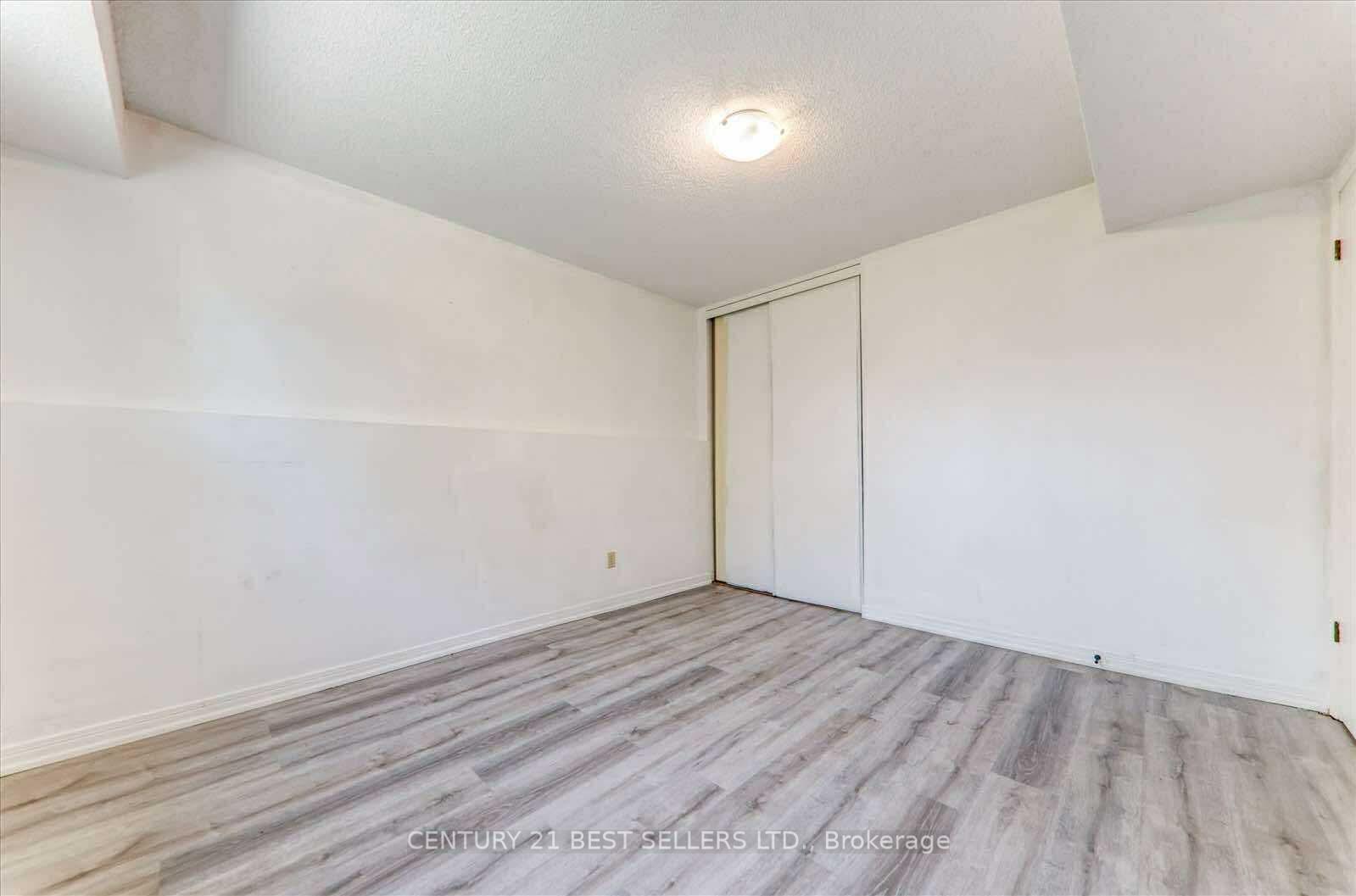 Photo 6 of 5 Hartsfield Drive, Clarington, Courtice — HOMEH