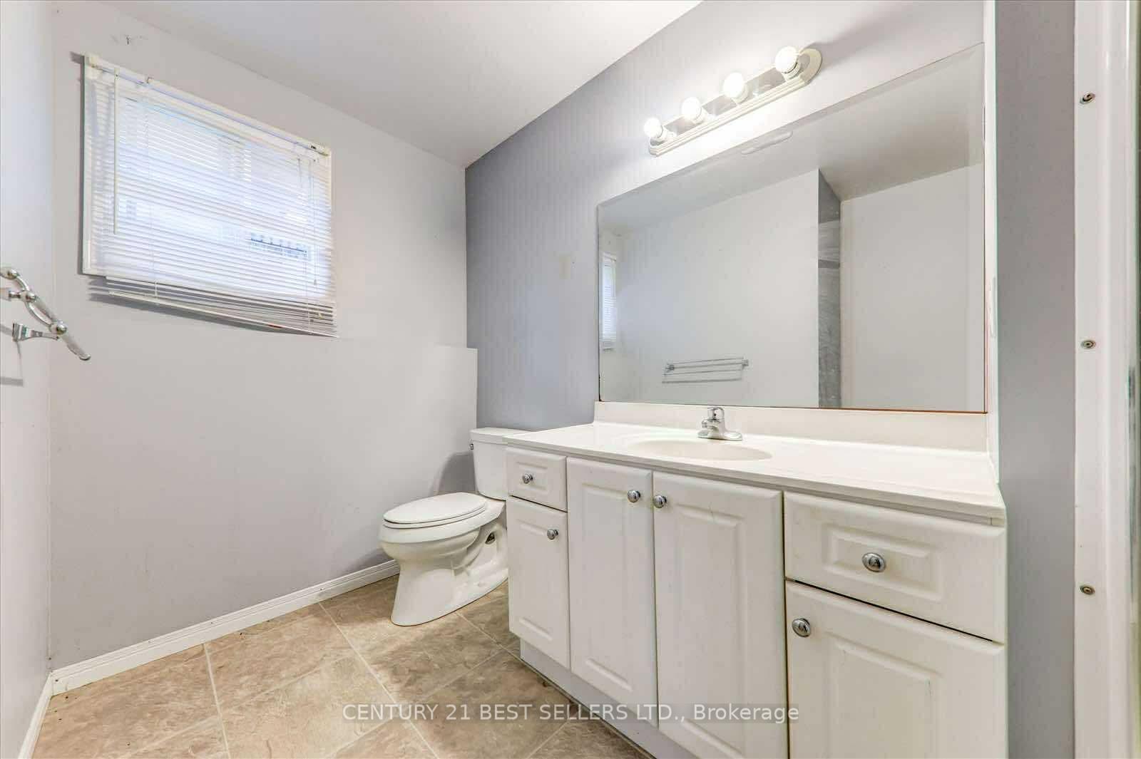 Photo 8 of 5 Hartsfield Drive, Clarington, Courtice — HOMEH