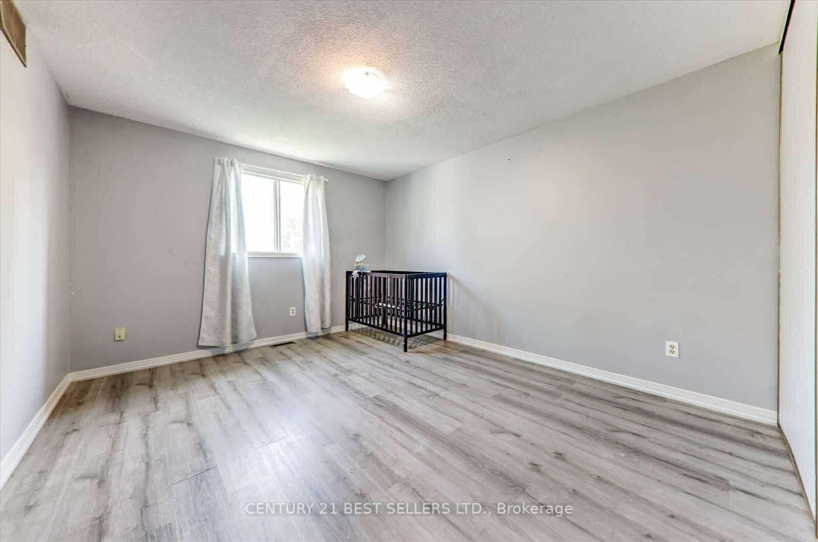 Photo 14 of 5 Hartsfield Drive, Clarington, Courtice — HOMEH