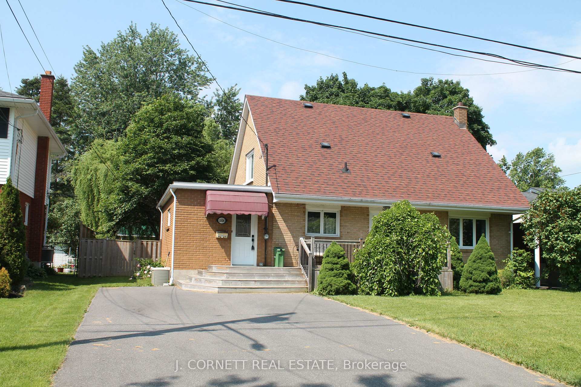 Photo 1 of 1004 Pescod Avenue N, Cornwall — HOMEH