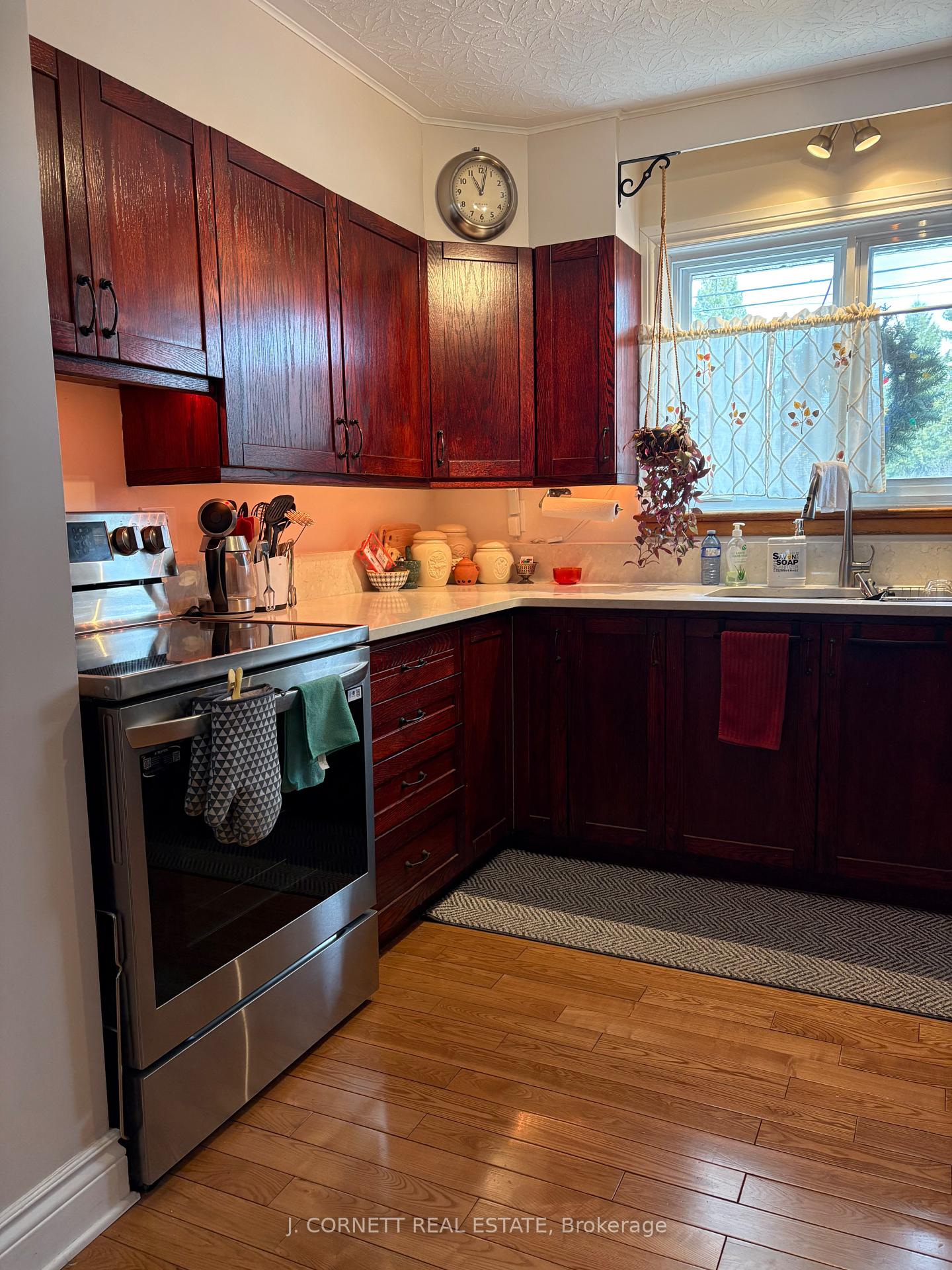 Photo 7 of 1004 Pescod Avenue N, Cornwall — HOMEH