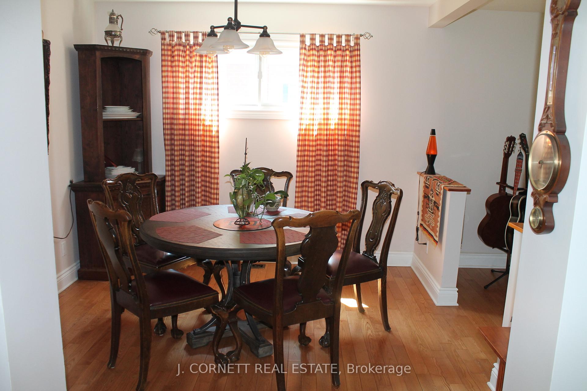 Photo 8 of 1004 Pescod Avenue N, Cornwall — HOMEH