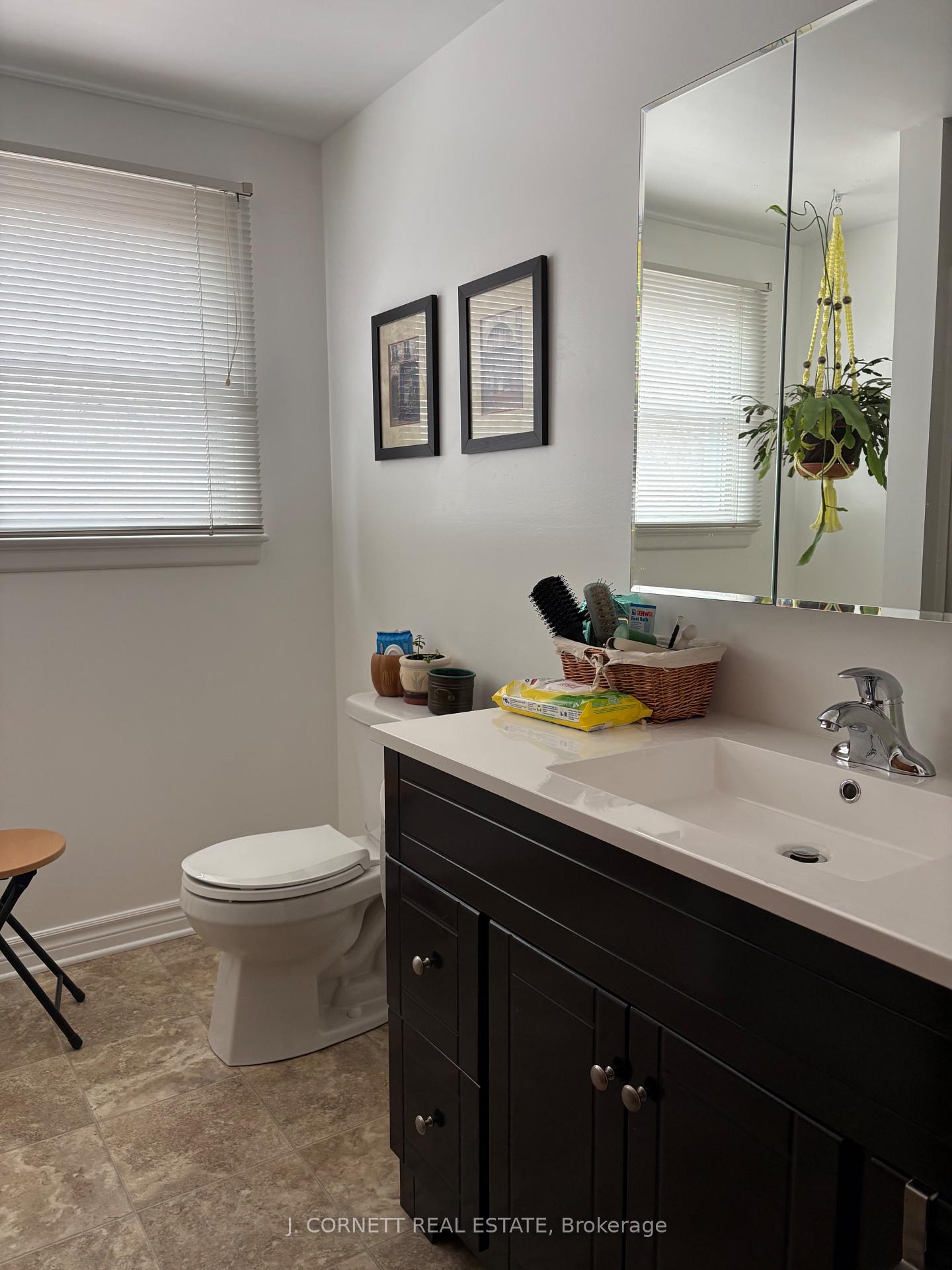 Photo 15 of 1004 Pescod Avenue N, Cornwall — HOMEH