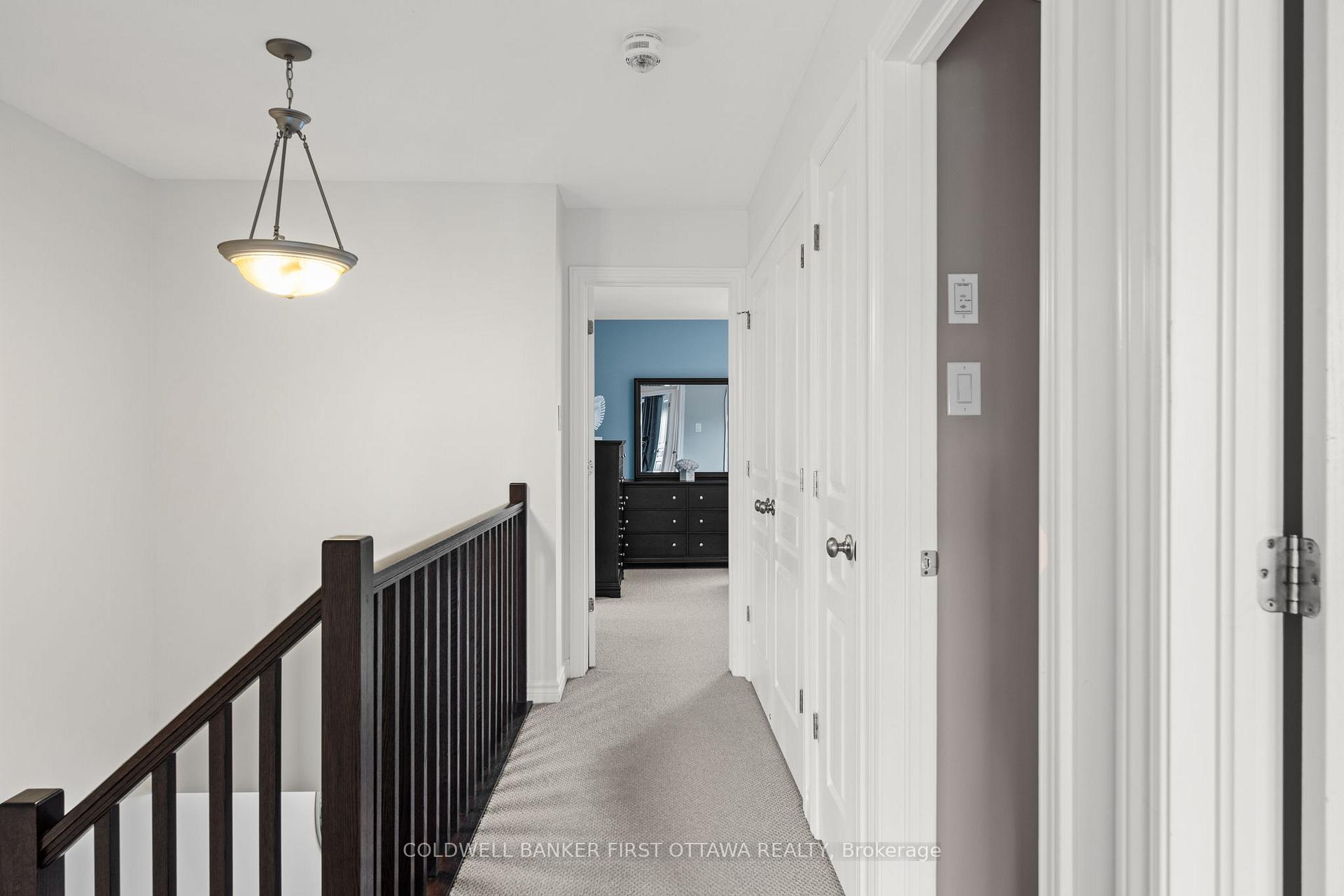 Photo 16 of 802 Carnelian Crescent, Ottawa, Riverside South/Gloucester Glen — HOMEH