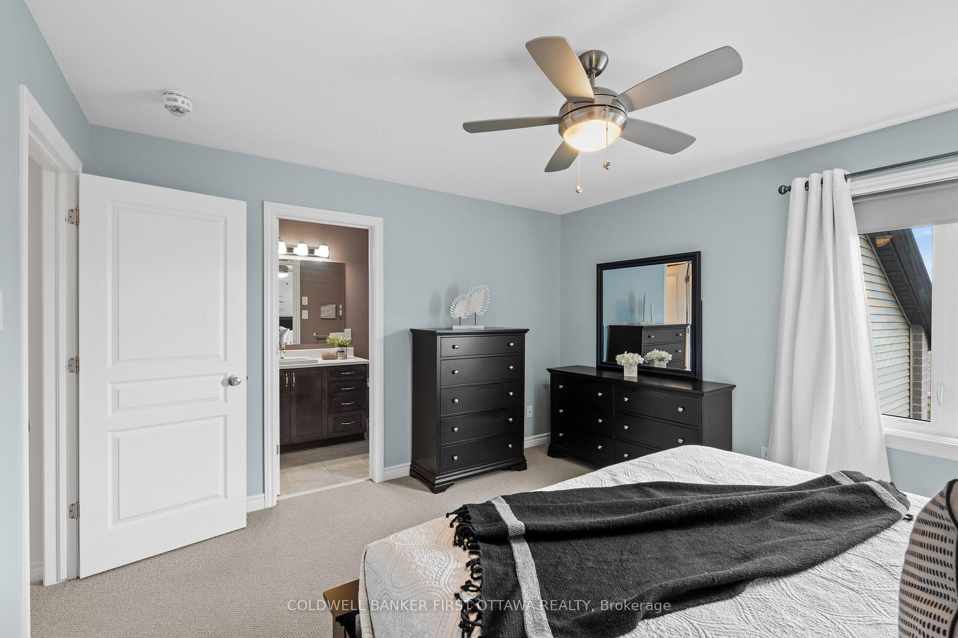 Photo 18 of 802 Carnelian Crescent, Ottawa, Riverside South/Gloucester Glen — HOMEH