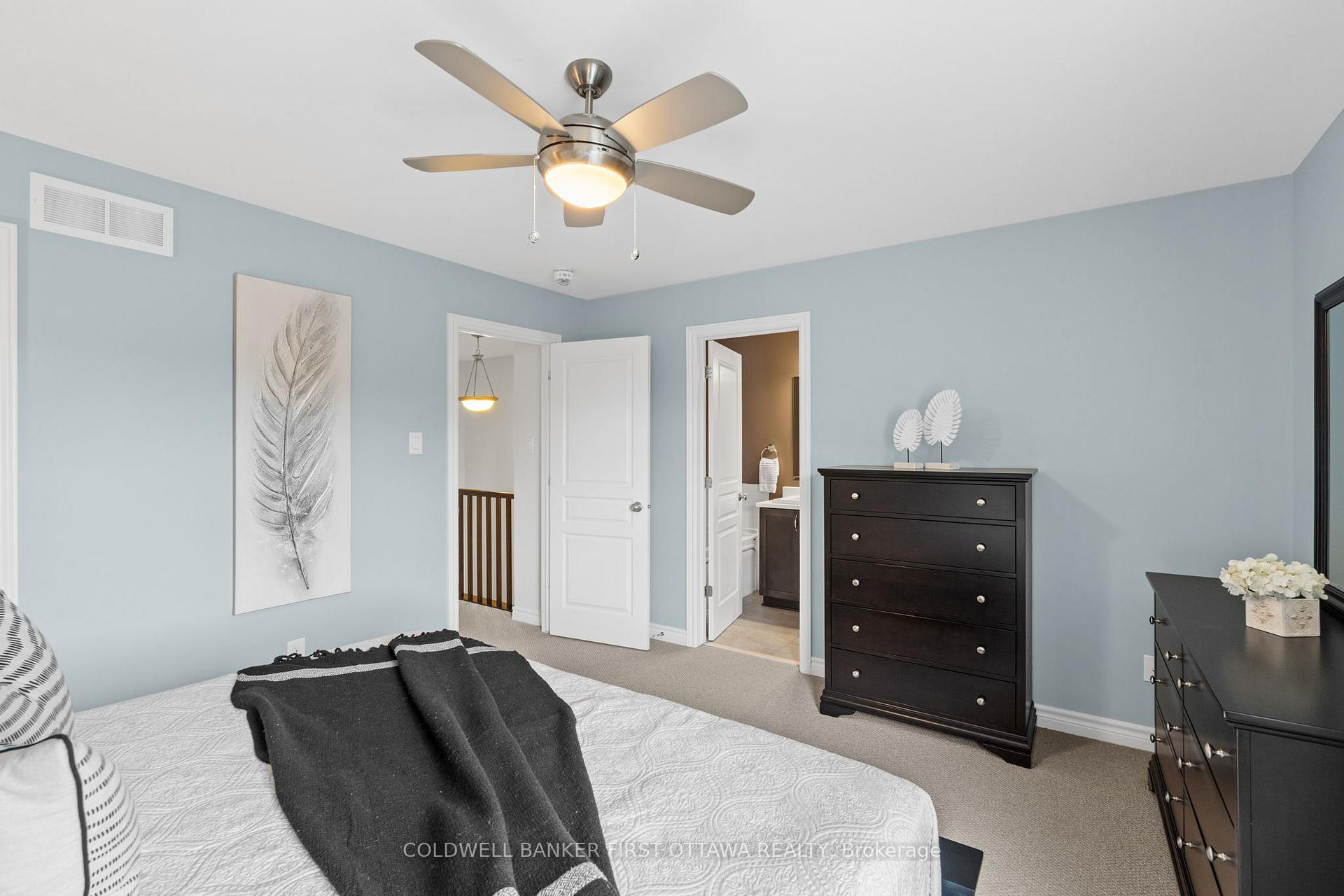 Photo 19 of 802 Carnelian Crescent, Ottawa, Riverside South/Gloucester Glen — HOMEH