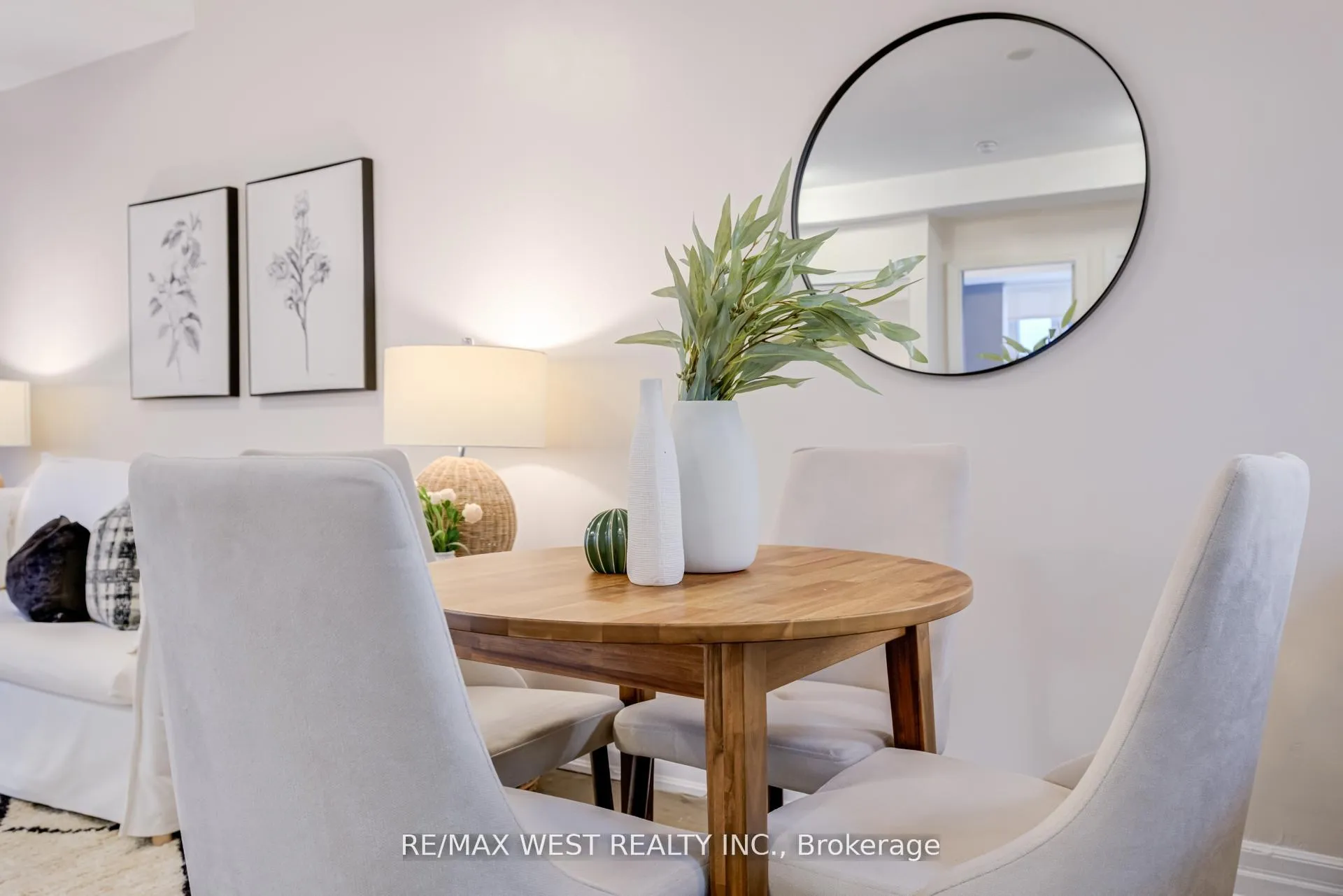 Photo 4 of Unit 101, 45 Sousa Mendes Street, Toronto, Dovercourt-Wallace Emerson-Junction — HOMEH