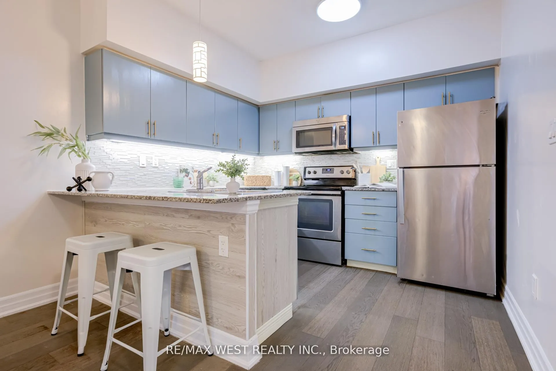 Photo 5 of Unit 101, 45 Sousa Mendes Street, Toronto, Dovercourt-Wallace Emerson-Junction — HOMEH