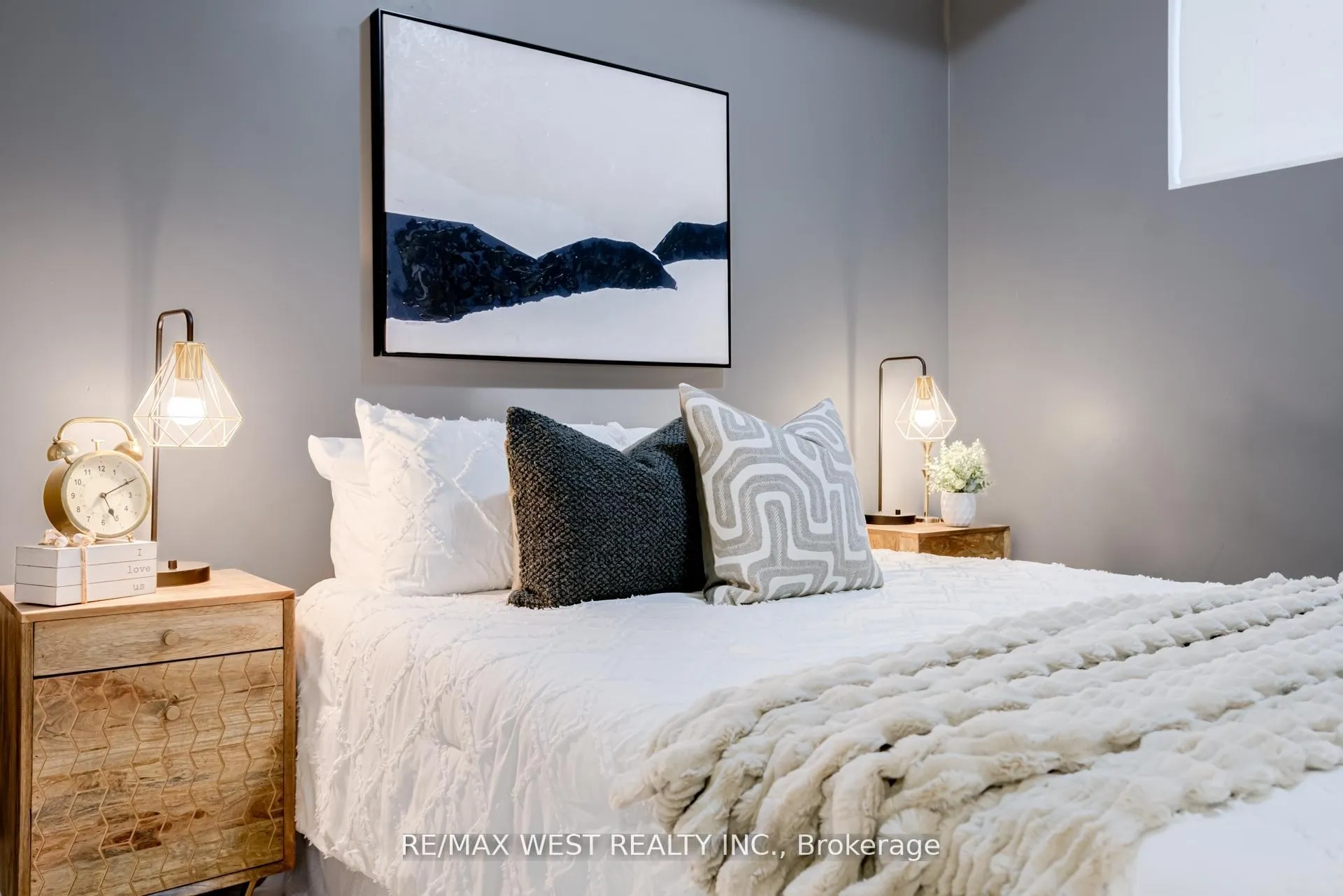 Photo 10 of Unit 101, 45 Sousa Mendes Street, Toronto, Dovercourt-Wallace Emerson-Junction — HOMEH