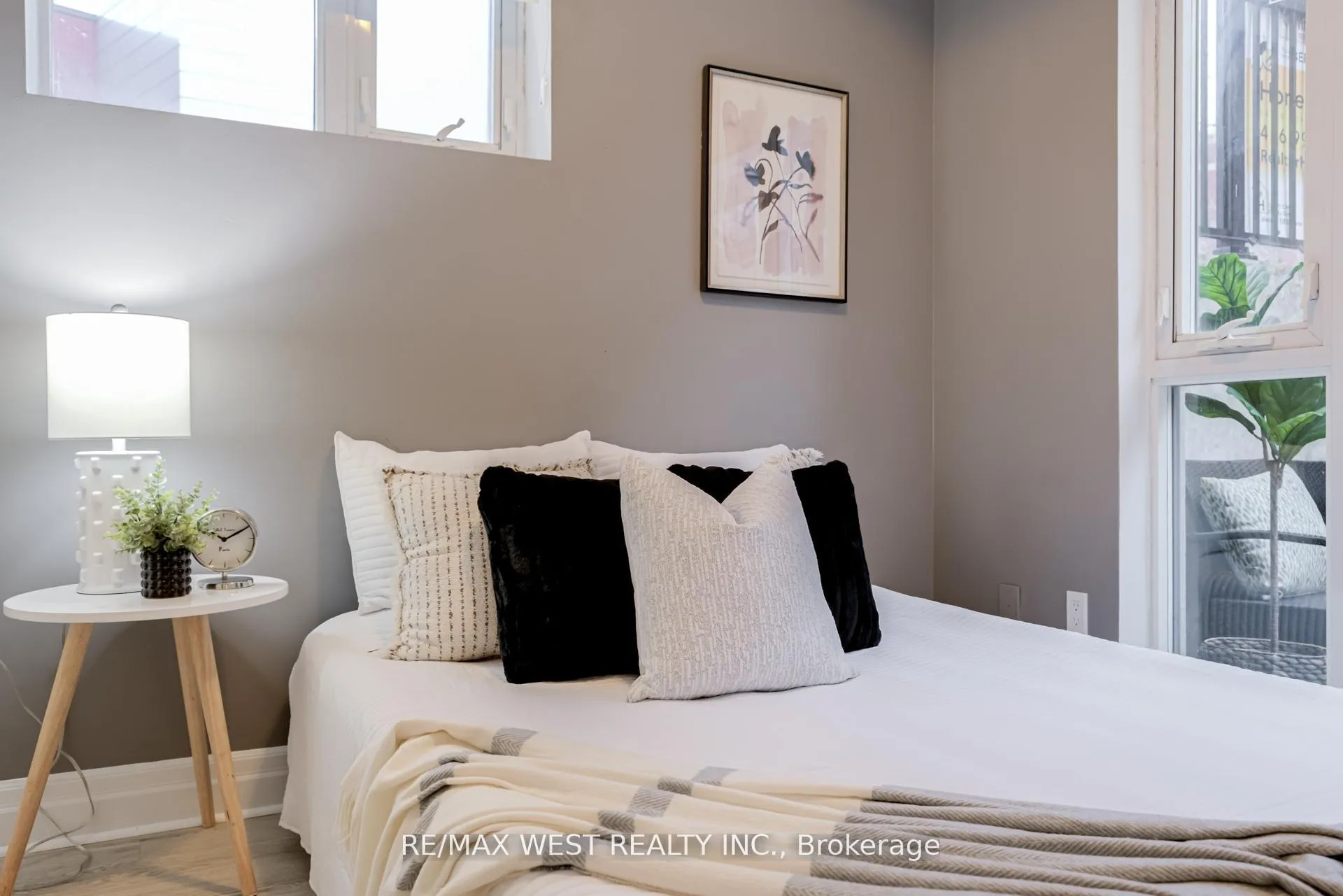Photo 16 of Unit 101, 45 Sousa Mendes Street, Toronto, Dovercourt-Wallace Emerson-Junction — HOMEH