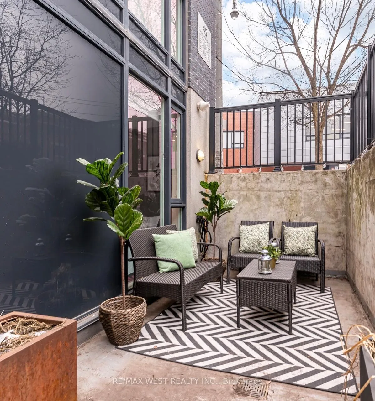 Photo 18 of Unit 101, 45 Sousa Mendes Street, Toronto, Dovercourt-Wallace Emerson-Junction — HOMEH