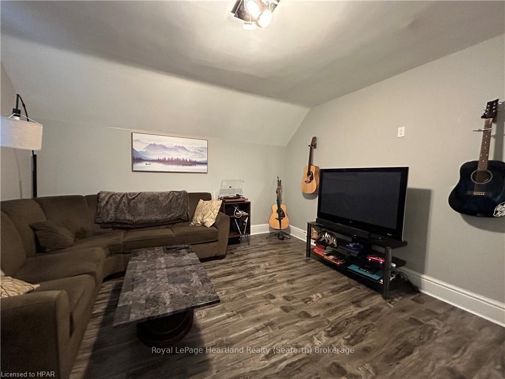 Photo 30 of 88 Kirk Street, Central Huron, Clinton — HOMEH