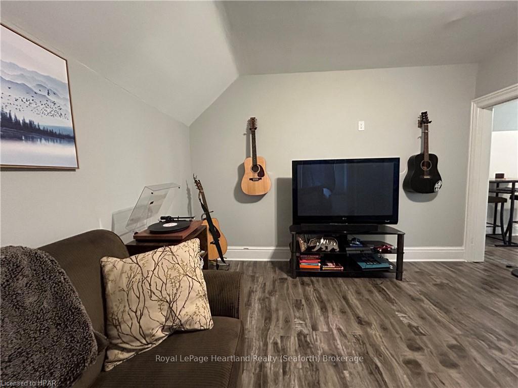 Photo 32 of 88 Kirk Street, Central Huron, Clinton — HOMEH