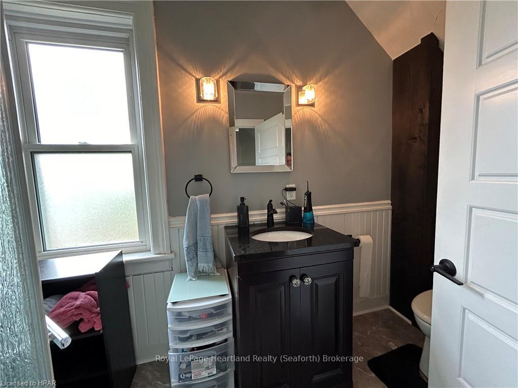 Photo 37 of 88 Kirk Street, Central Huron, Clinton — HOMEH
