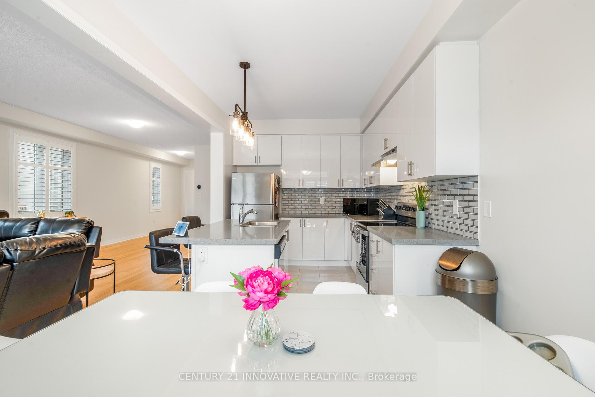 Photo 20 of 4 Northhill Avenue, Cavan Monaghan, Cavan Twp — HOMEH