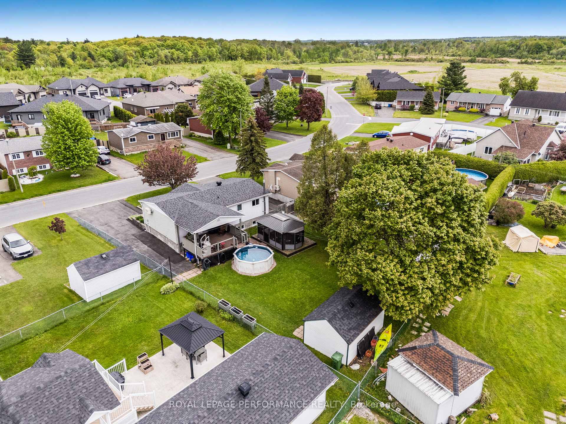 Photo 4 of 11 Pilon Street, Champlain, L'Orignal — HOMEH