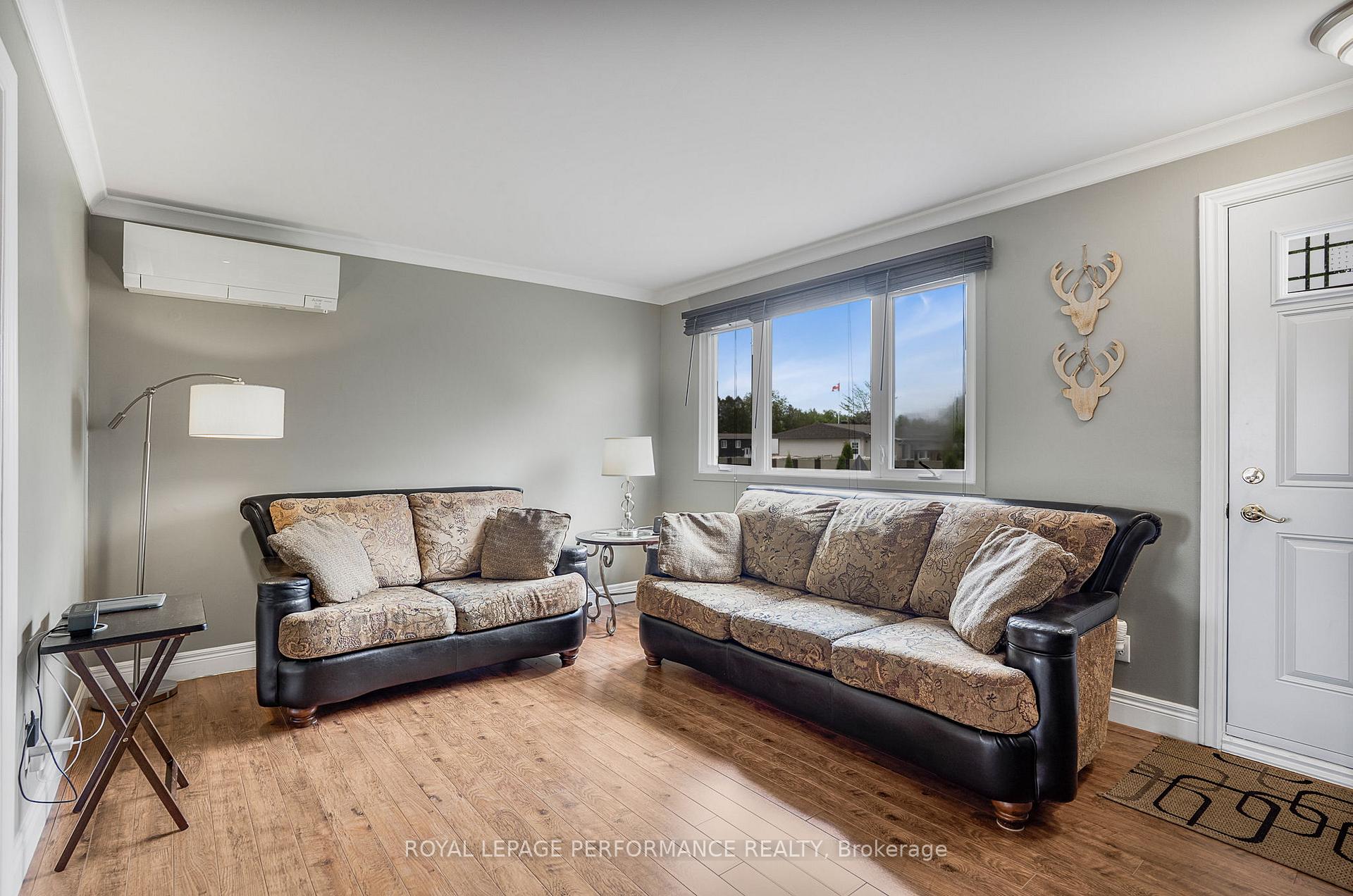 Photo 8 of 11 Pilon Street, Champlain, L'Orignal — HOMEH