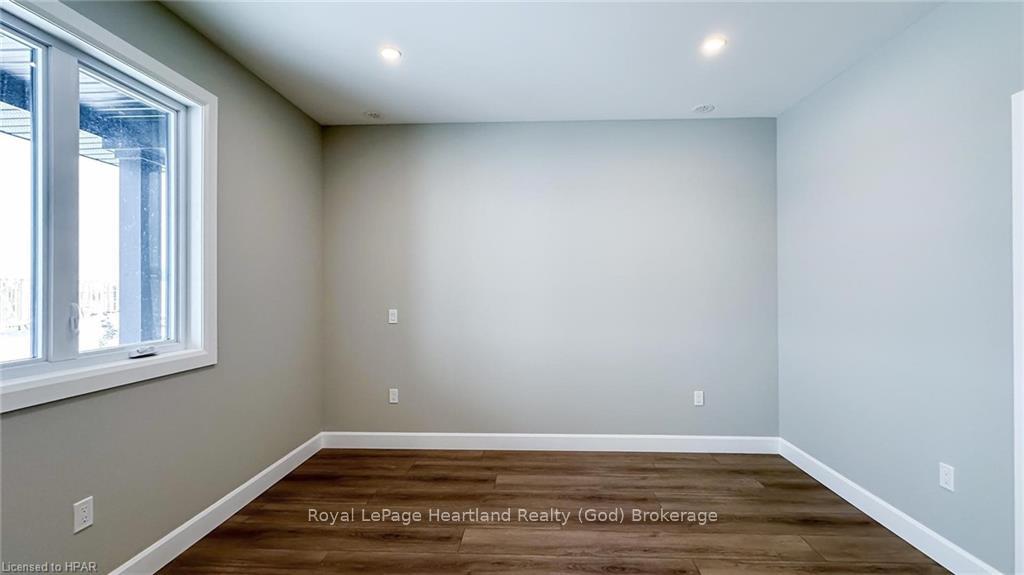 Photo 14 of 139 Severn Drive, Goderich, Goderich (Town) — HOMEH