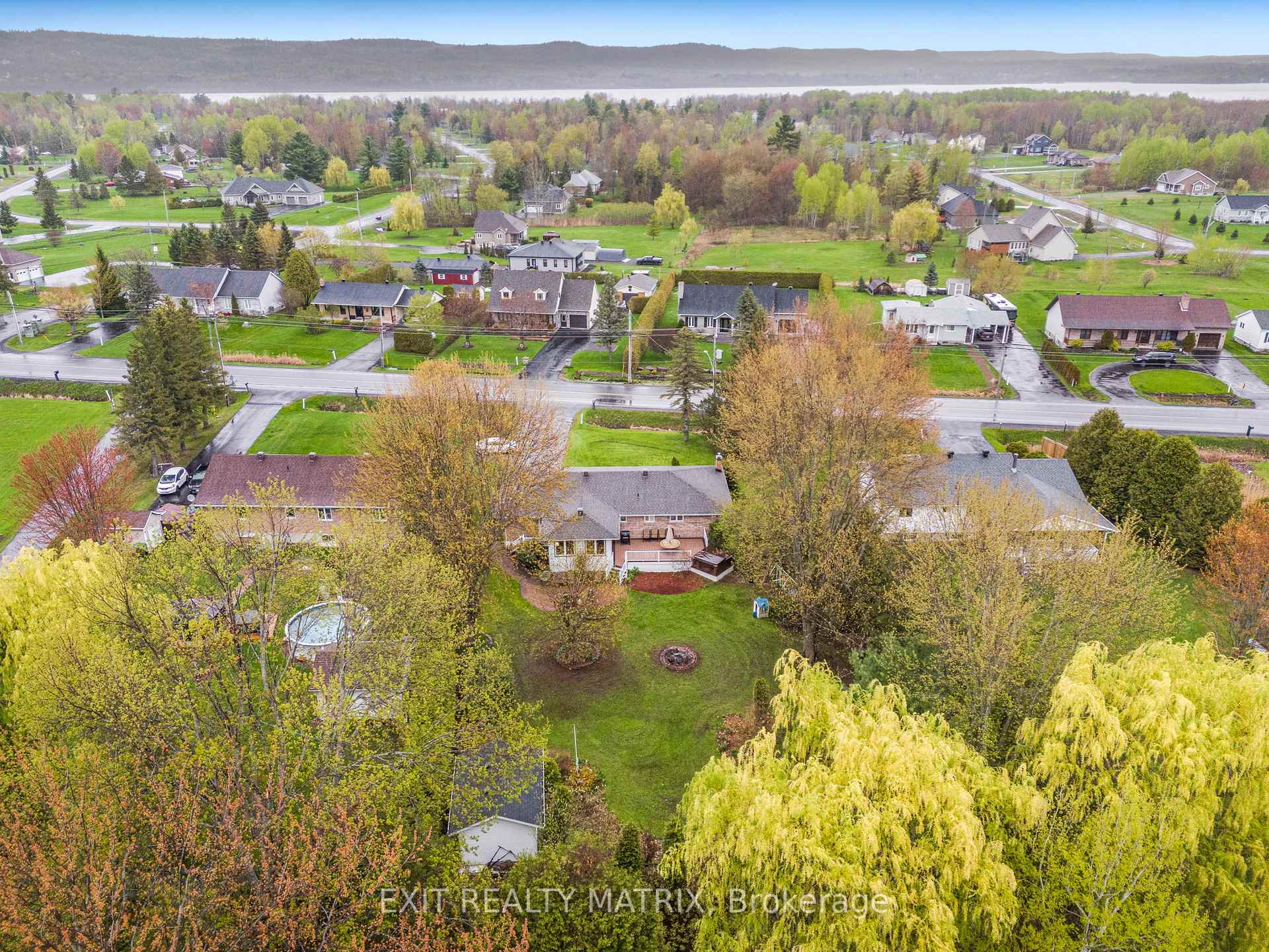 Photo 34 of 31 Front Road, Champlain, L'Orignal — HOMEH