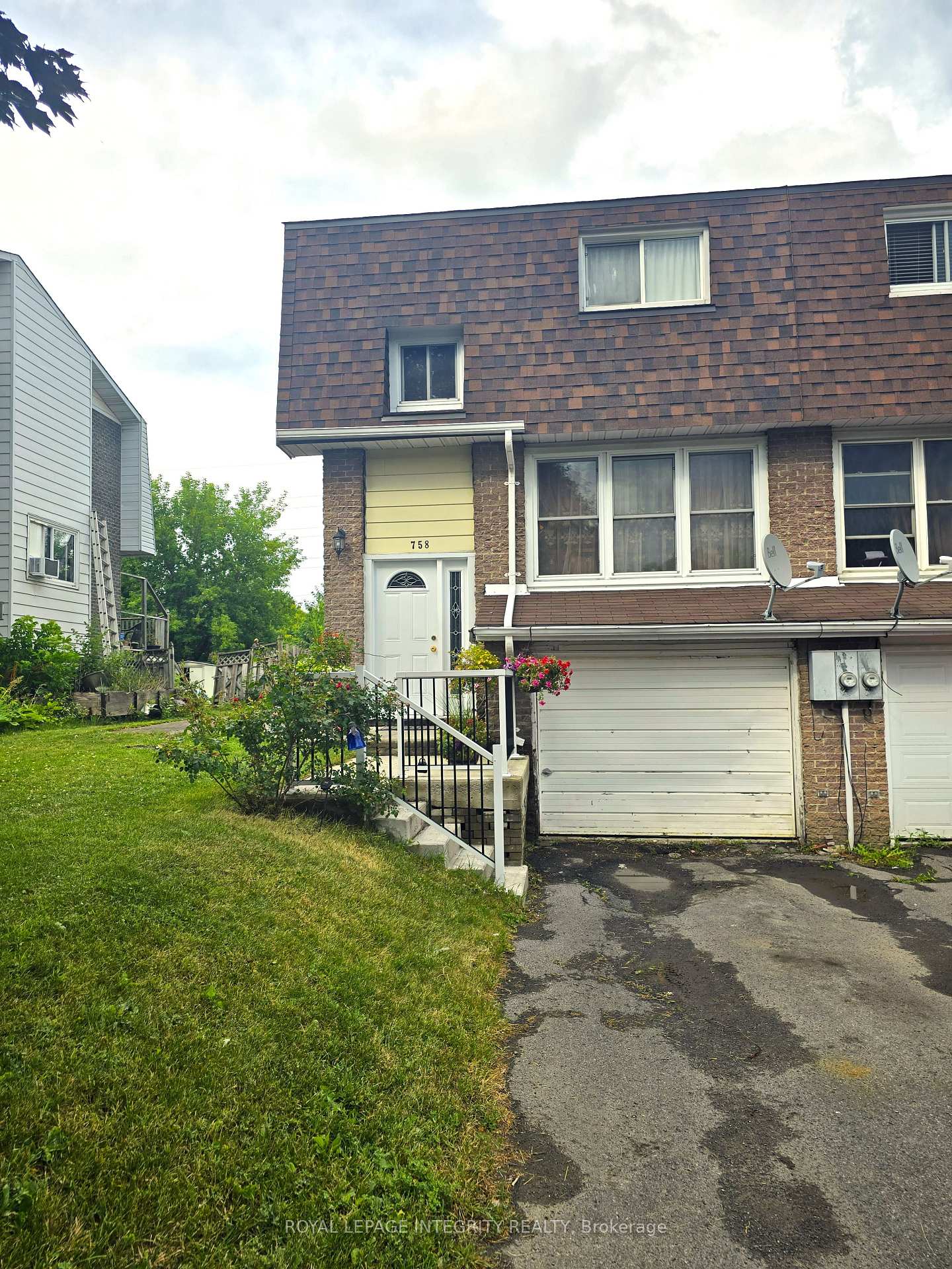 Photo 1 of 758 Glengarry Boulevard, Cornwall — HOMEH
