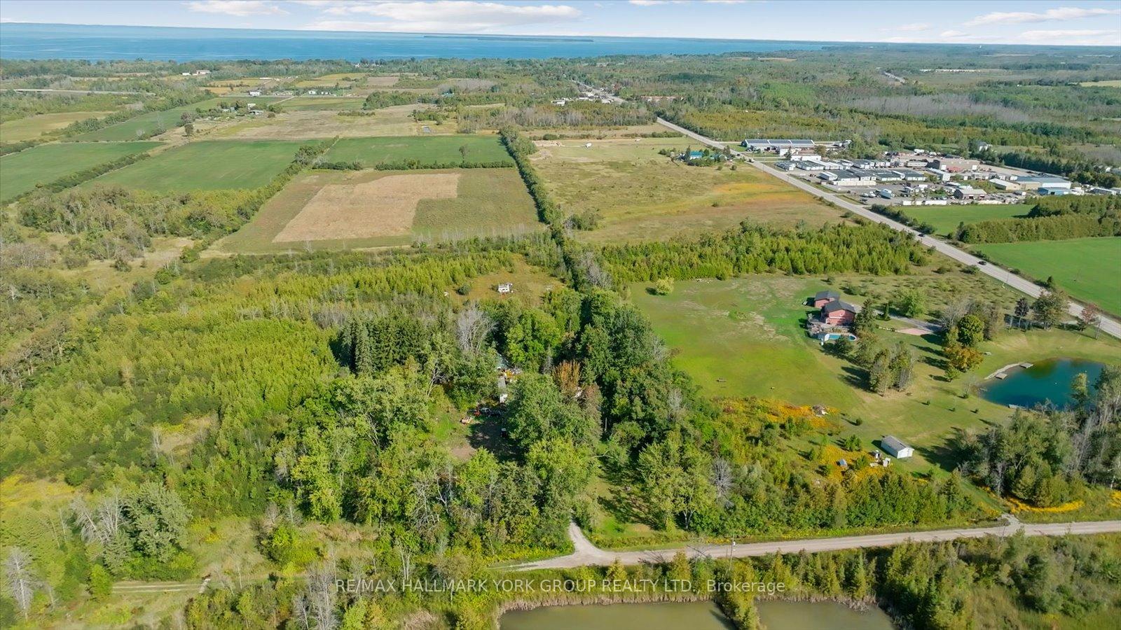 Photo 6 of 12 Cedarbrook Drive, Georgina, Pefferlaw — HOMEH