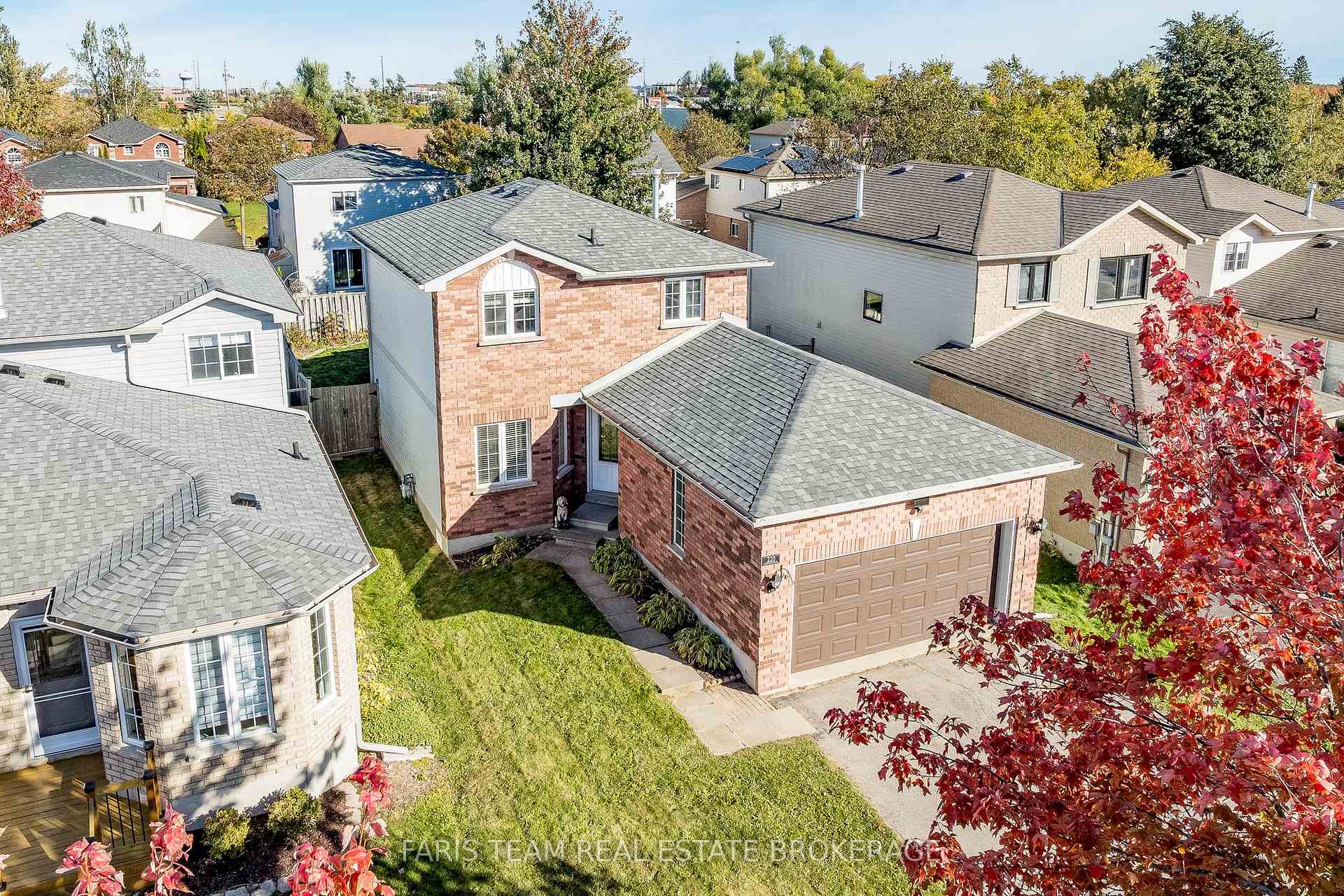 Photo 2 of 220 Churchland Drive, Barrie, Holly — HOMEH