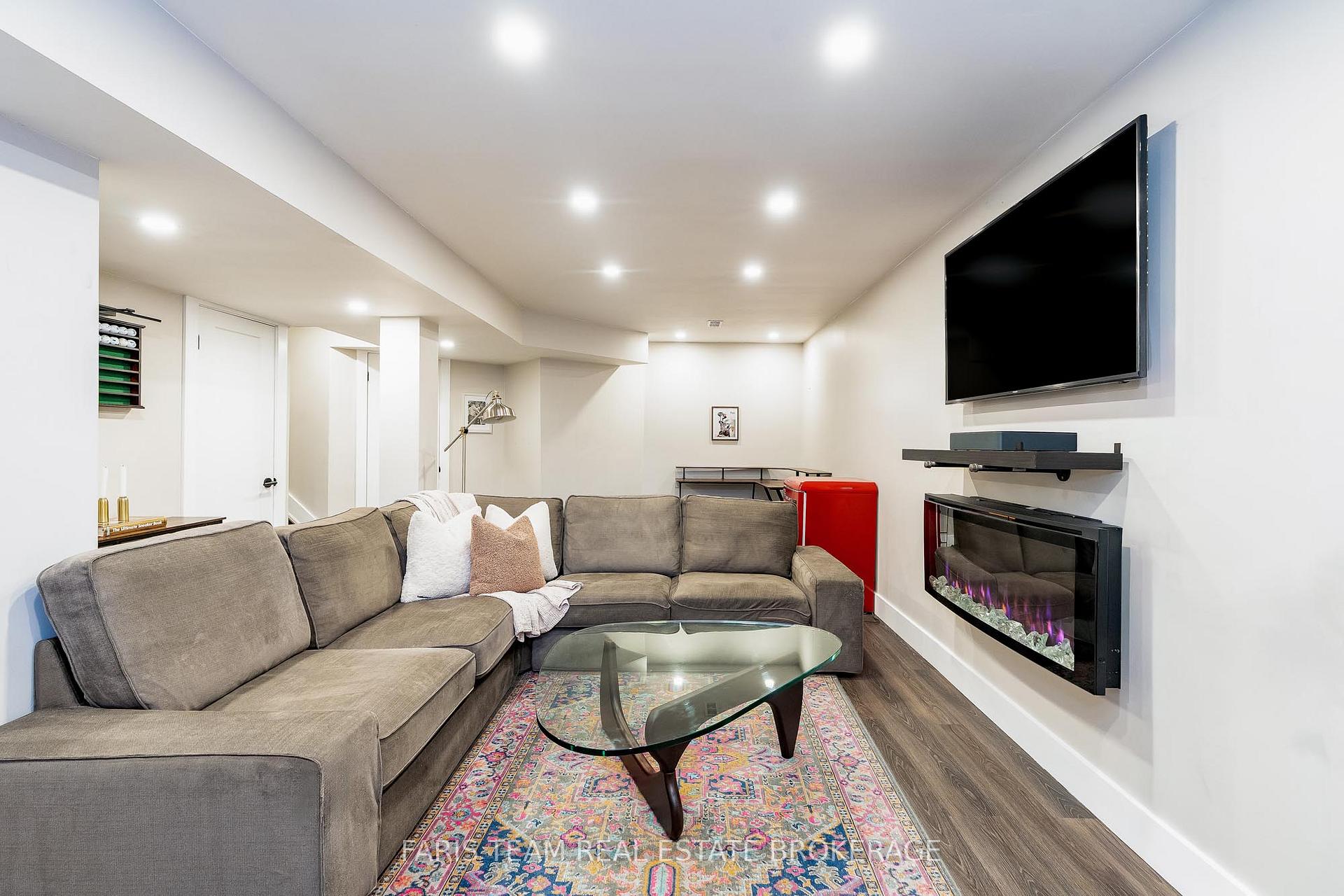 Photo 23 of 220 Churchland Drive, Barrie, Holly — HOMEH