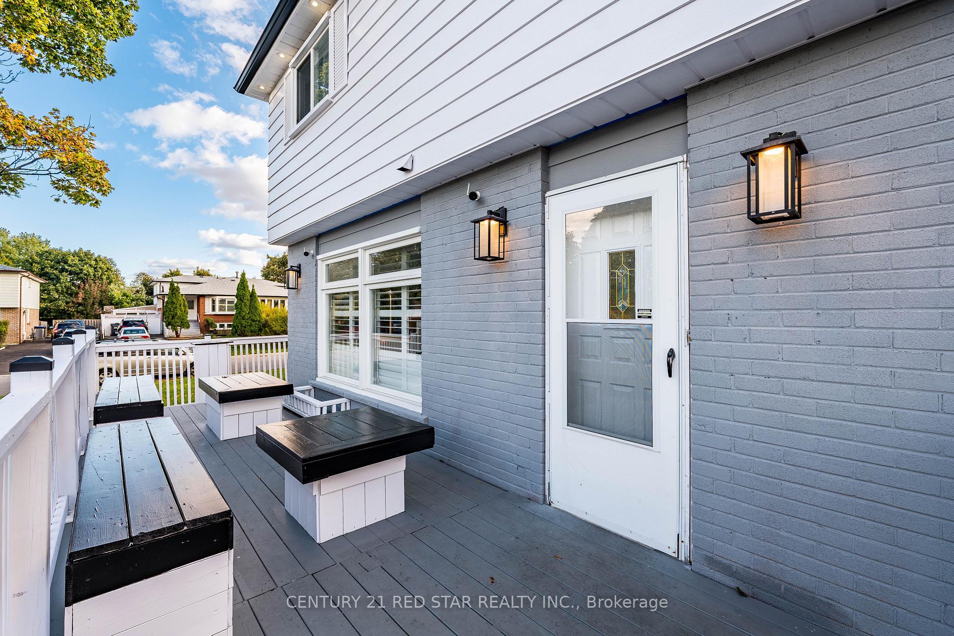 Photo 4 of 3 Flamingo Crescent, Brampton, Southgate — HOMEH