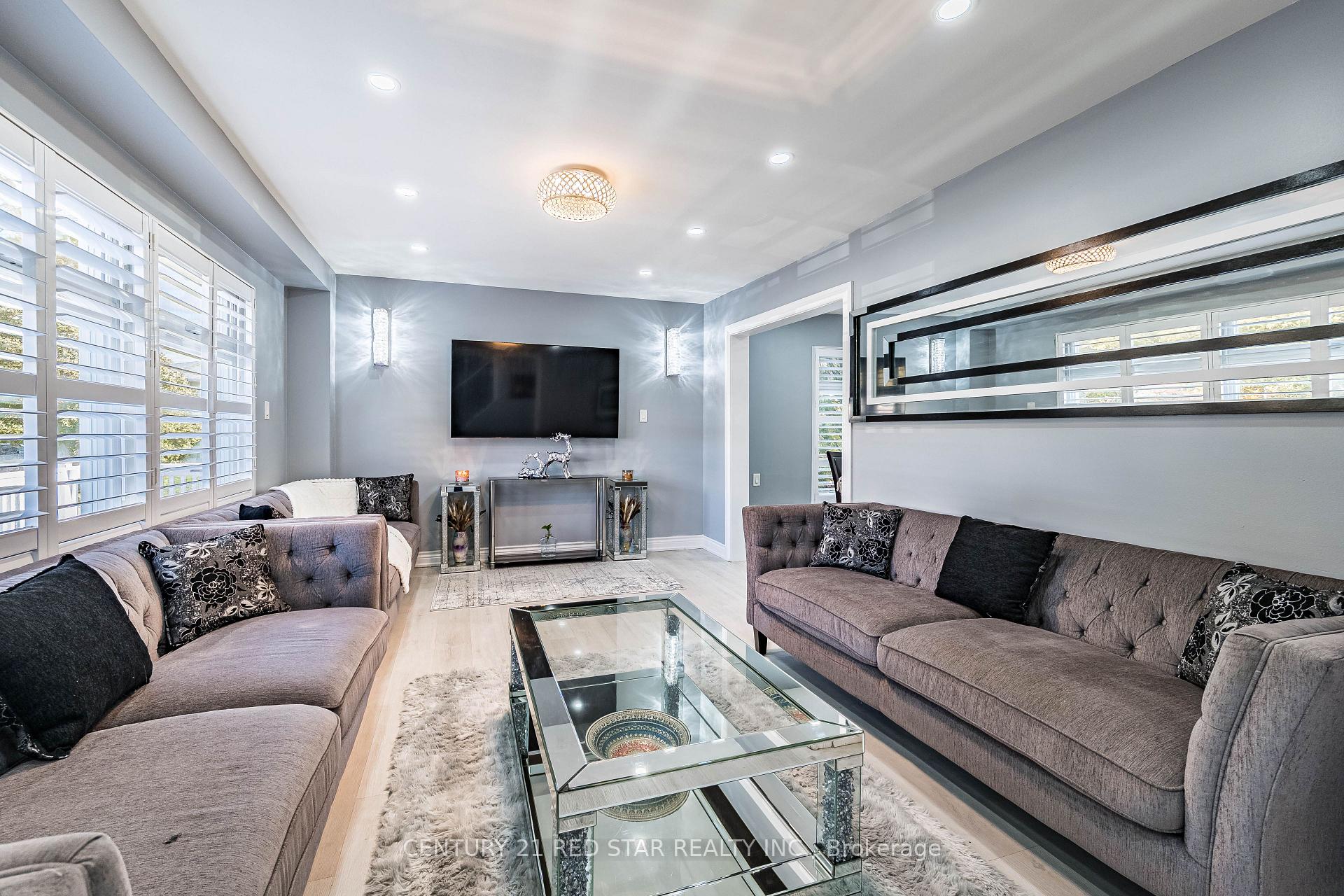 Photo 8 of 3 Flamingo Crescent, Brampton, Southgate — HOMEH