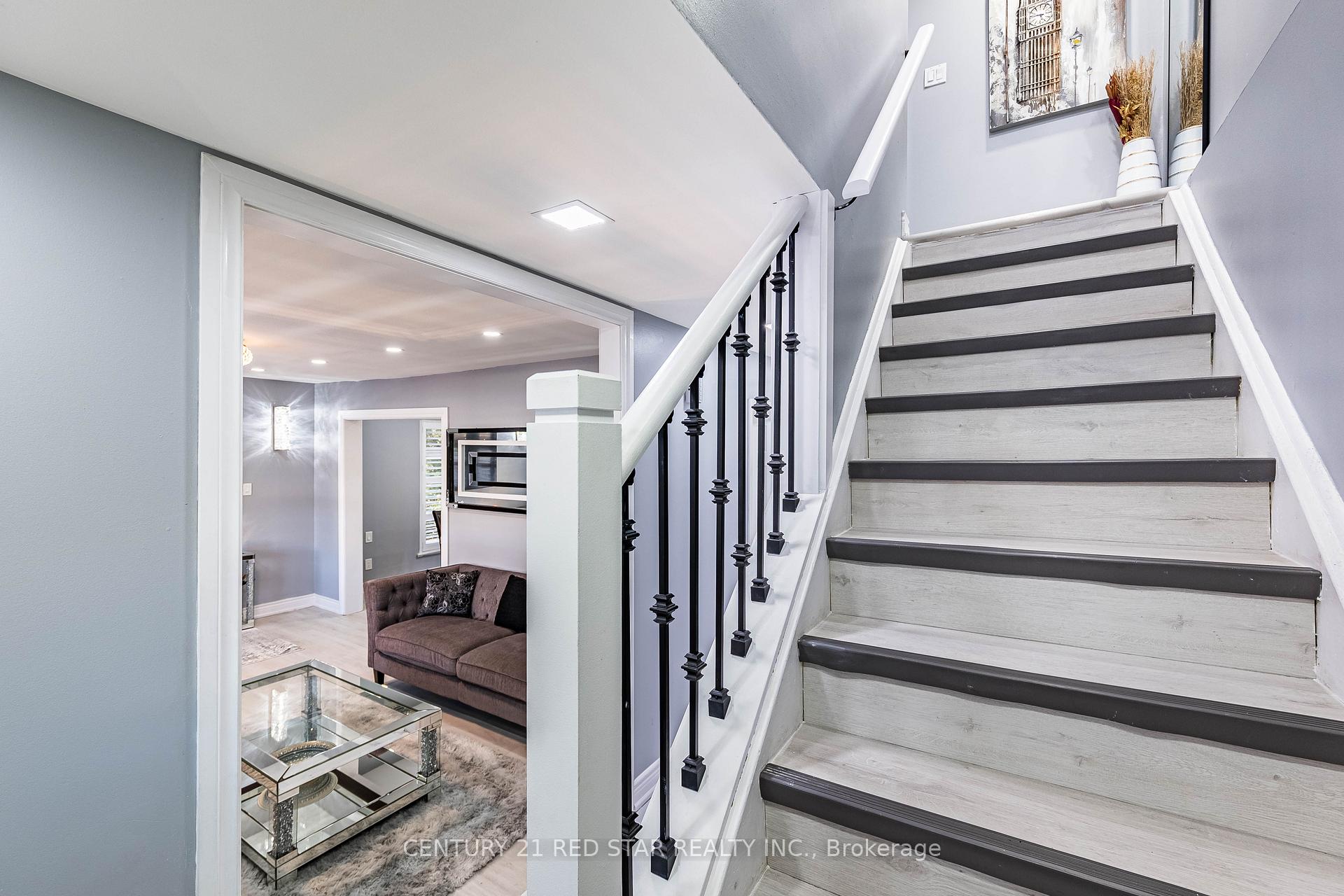 Photo 16 of 3 Flamingo Crescent, Brampton, Southgate — HOMEH