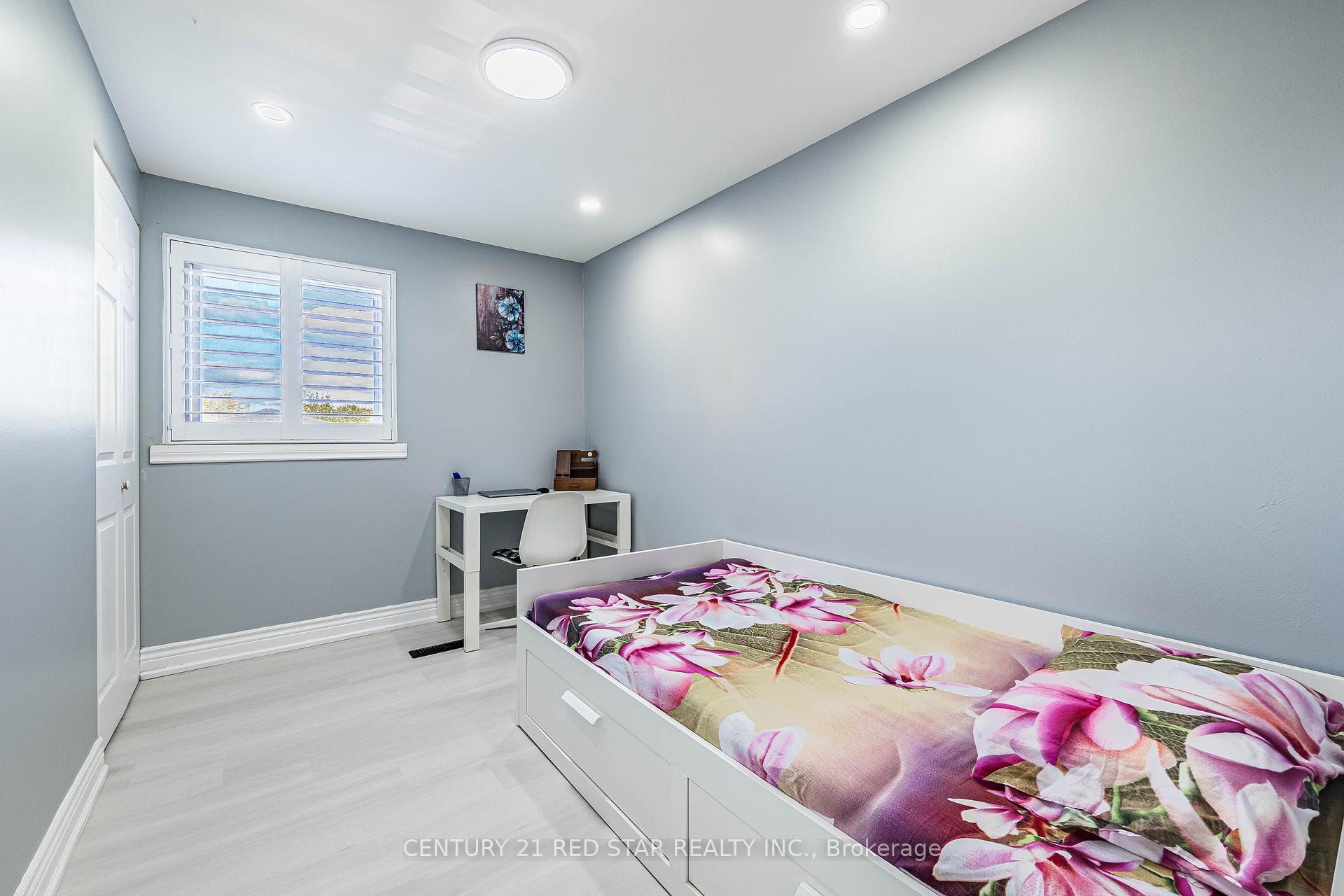 Photo 19 of 3 Flamingo Crescent, Brampton, Southgate — HOMEH