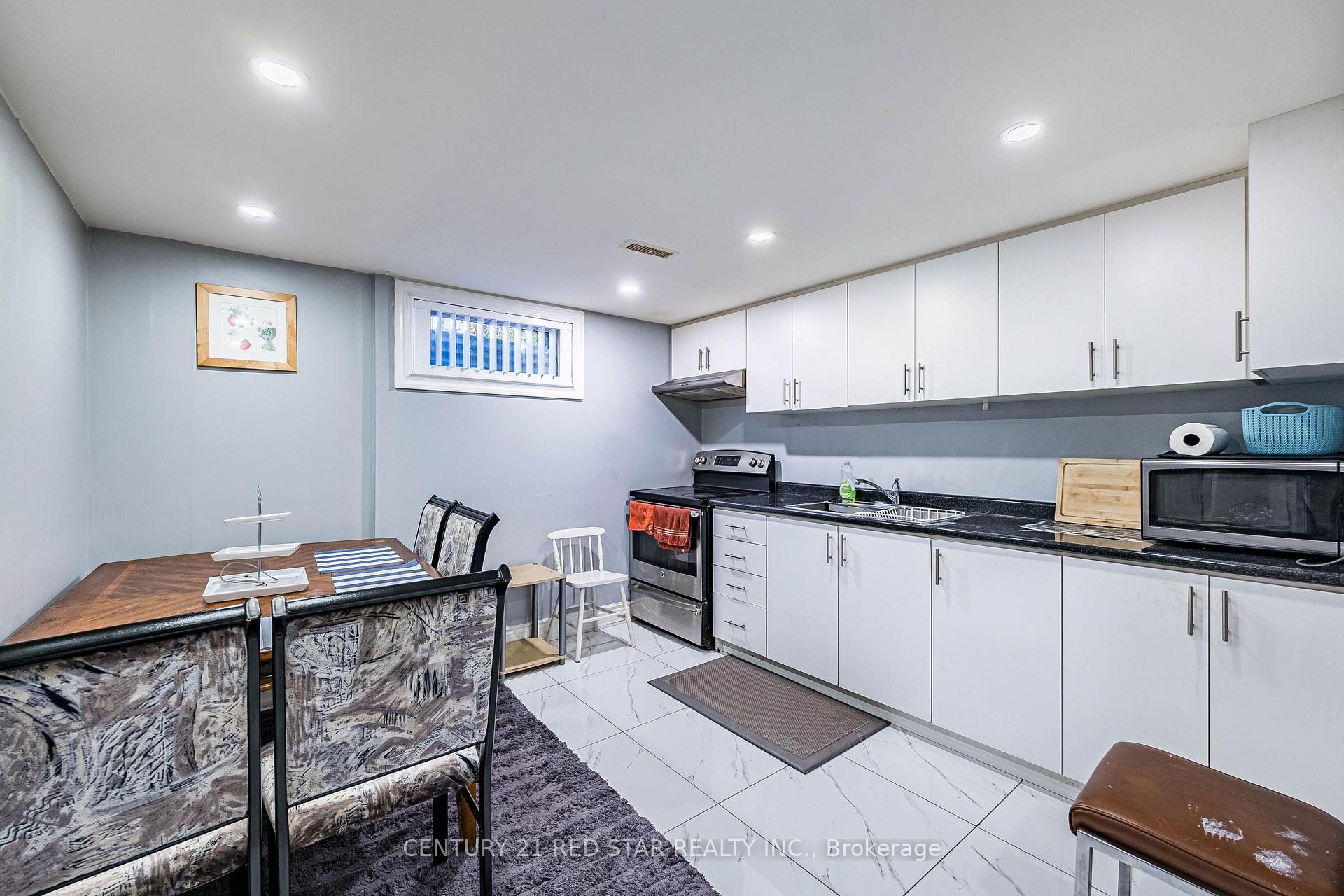 Photo 36 of 3 Flamingo Crescent, Brampton, Southgate — HOMEH