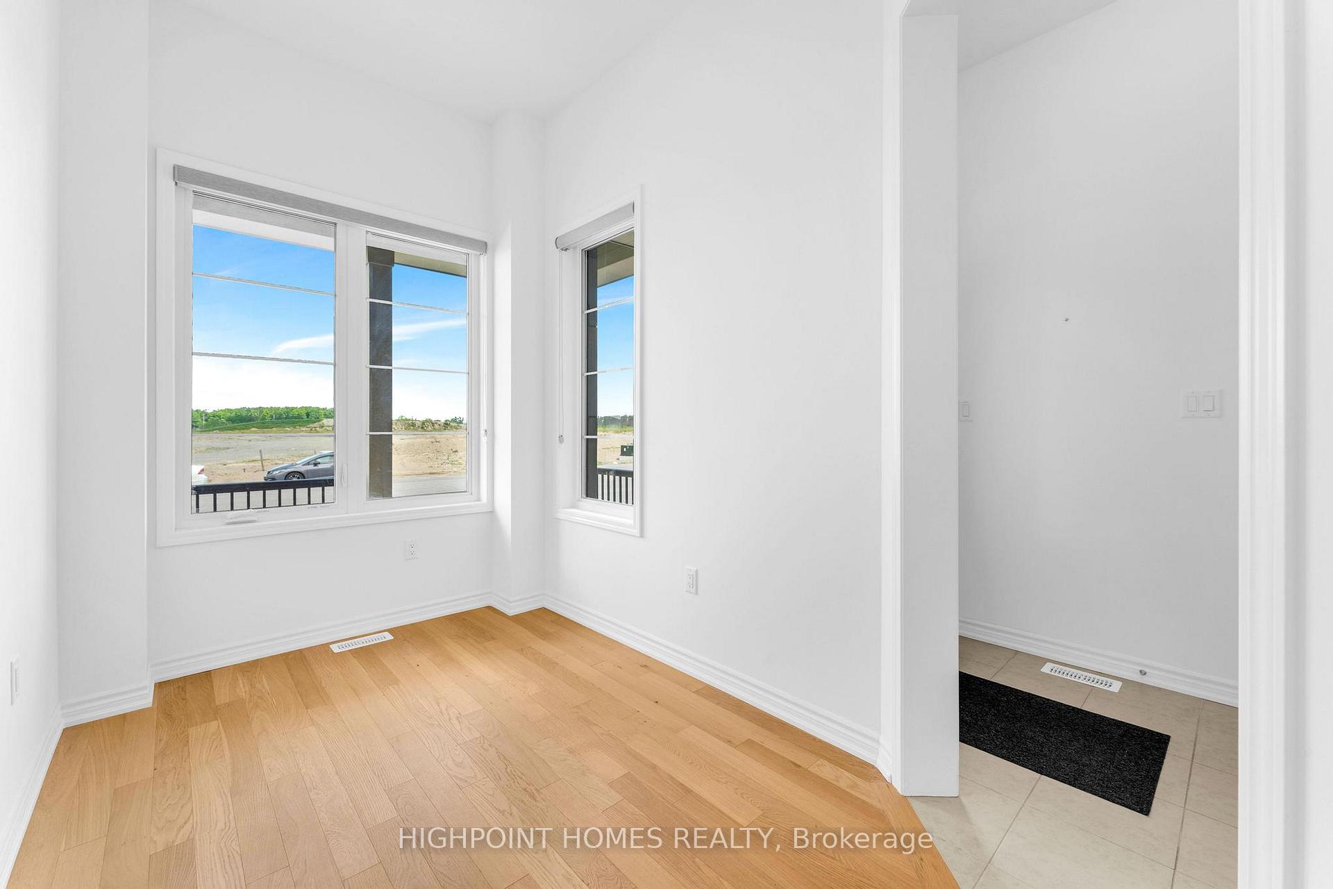 Photo 11 of 394 Madelaine Drive, Barrie, Rural Barrie Southeast — HOMEH