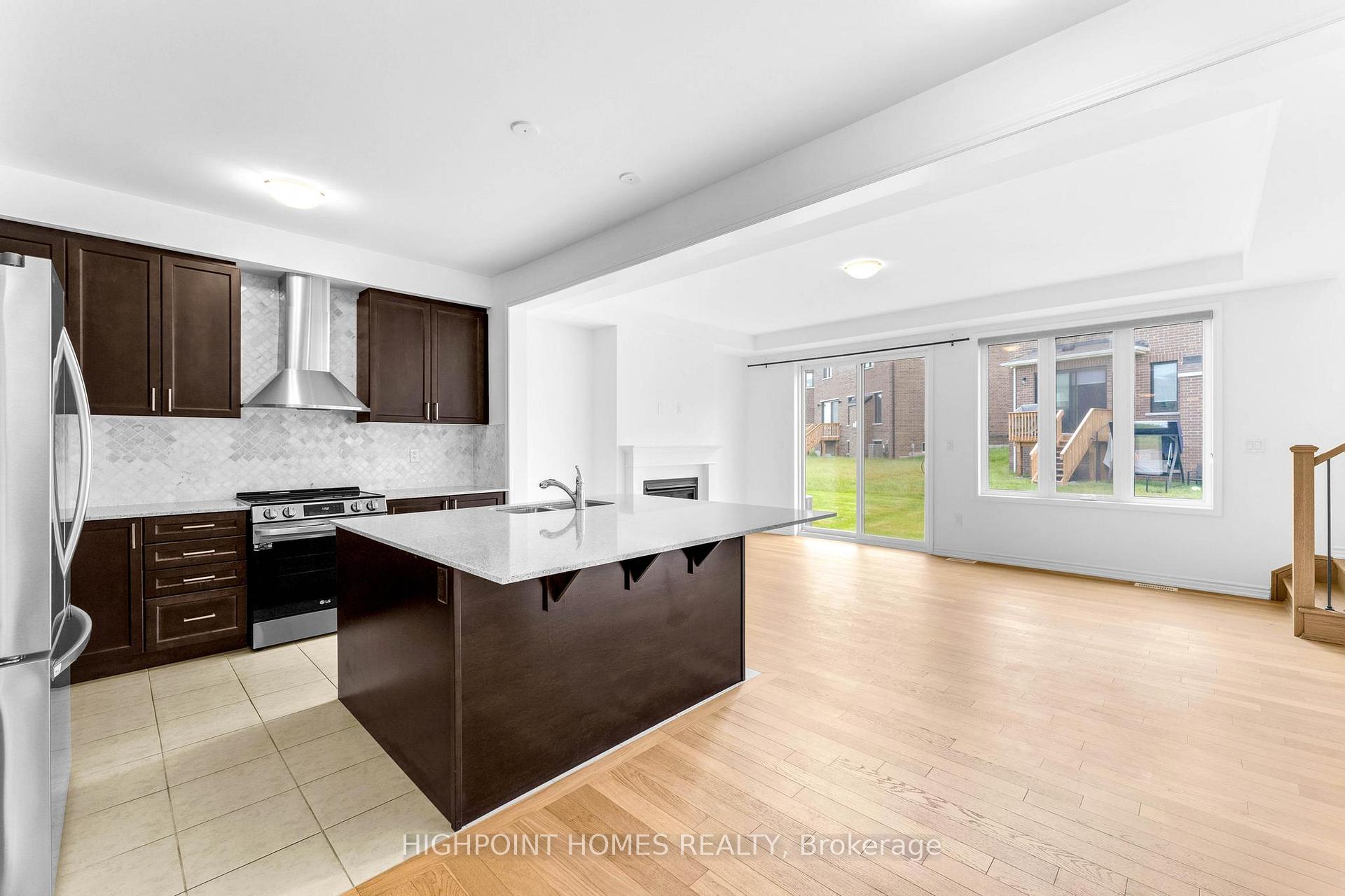 Photo 14 of 394 Madelaine Drive, Barrie, Rural Barrie Southeast — HOMEH
