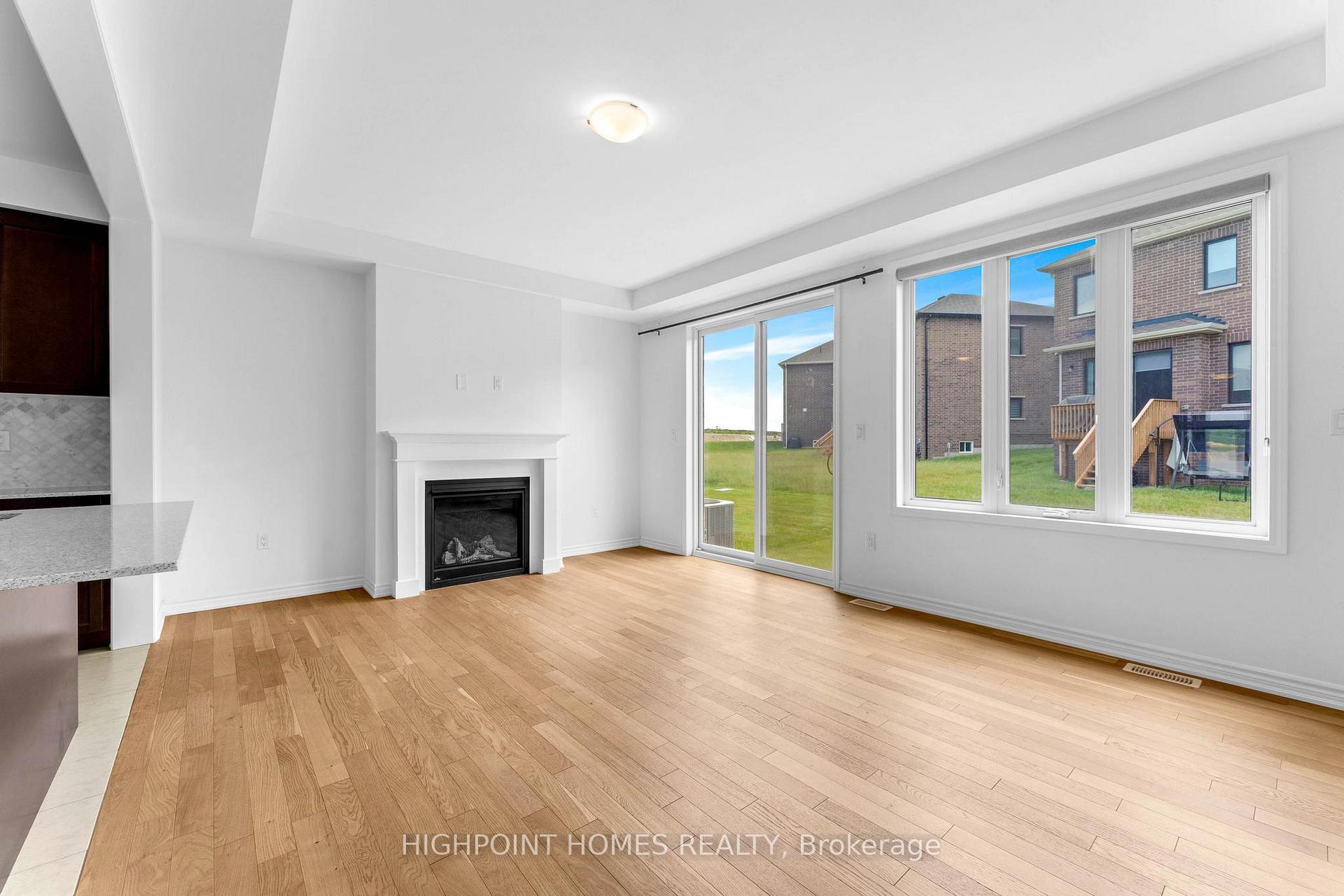 Photo 15 of 394 Madelaine Drive, Barrie, Rural Barrie Southeast — HOMEH