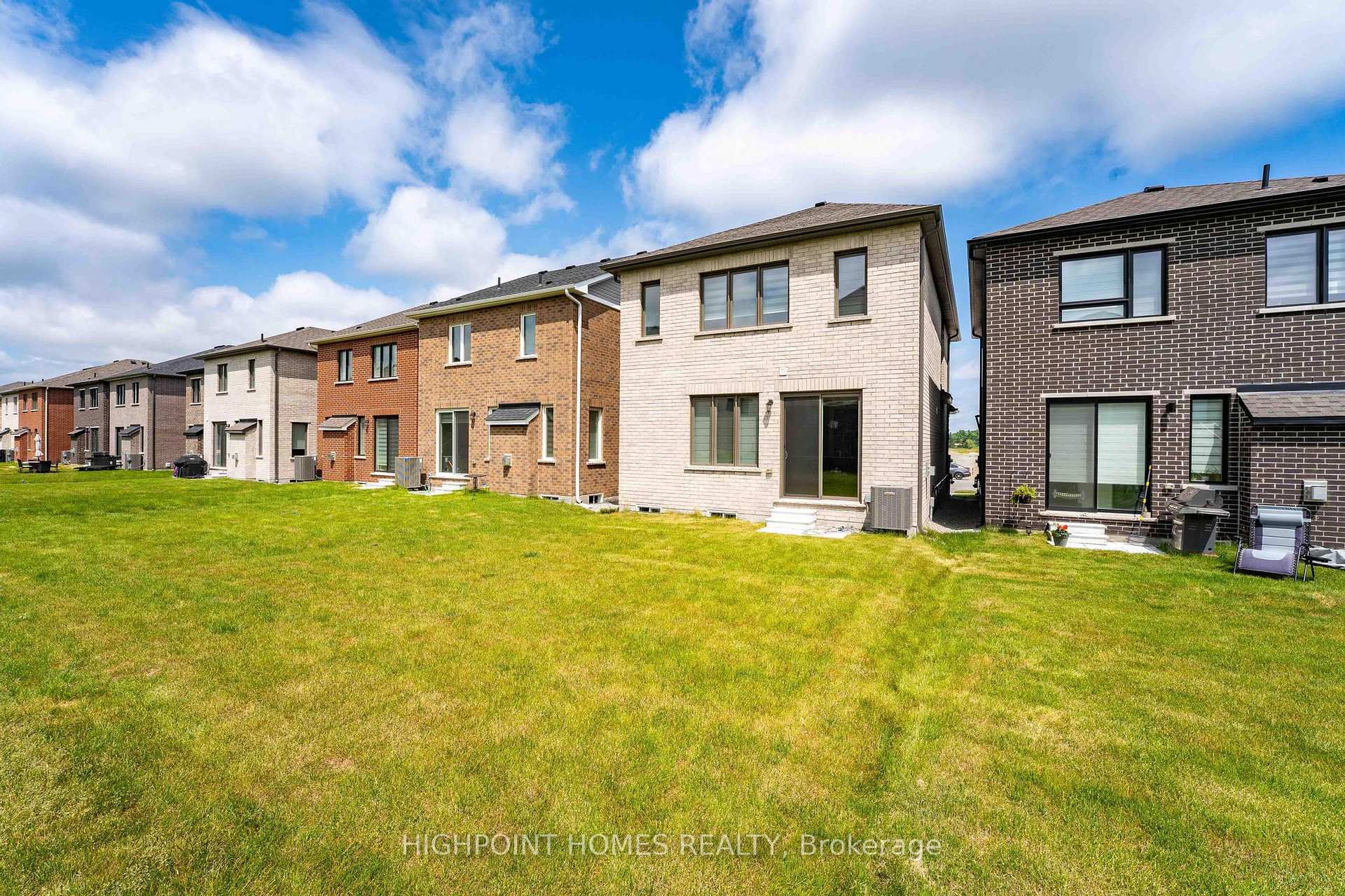 Photo 31 of 394 Madelaine Drive, Barrie, Rural Barrie Southeast — HOMEH