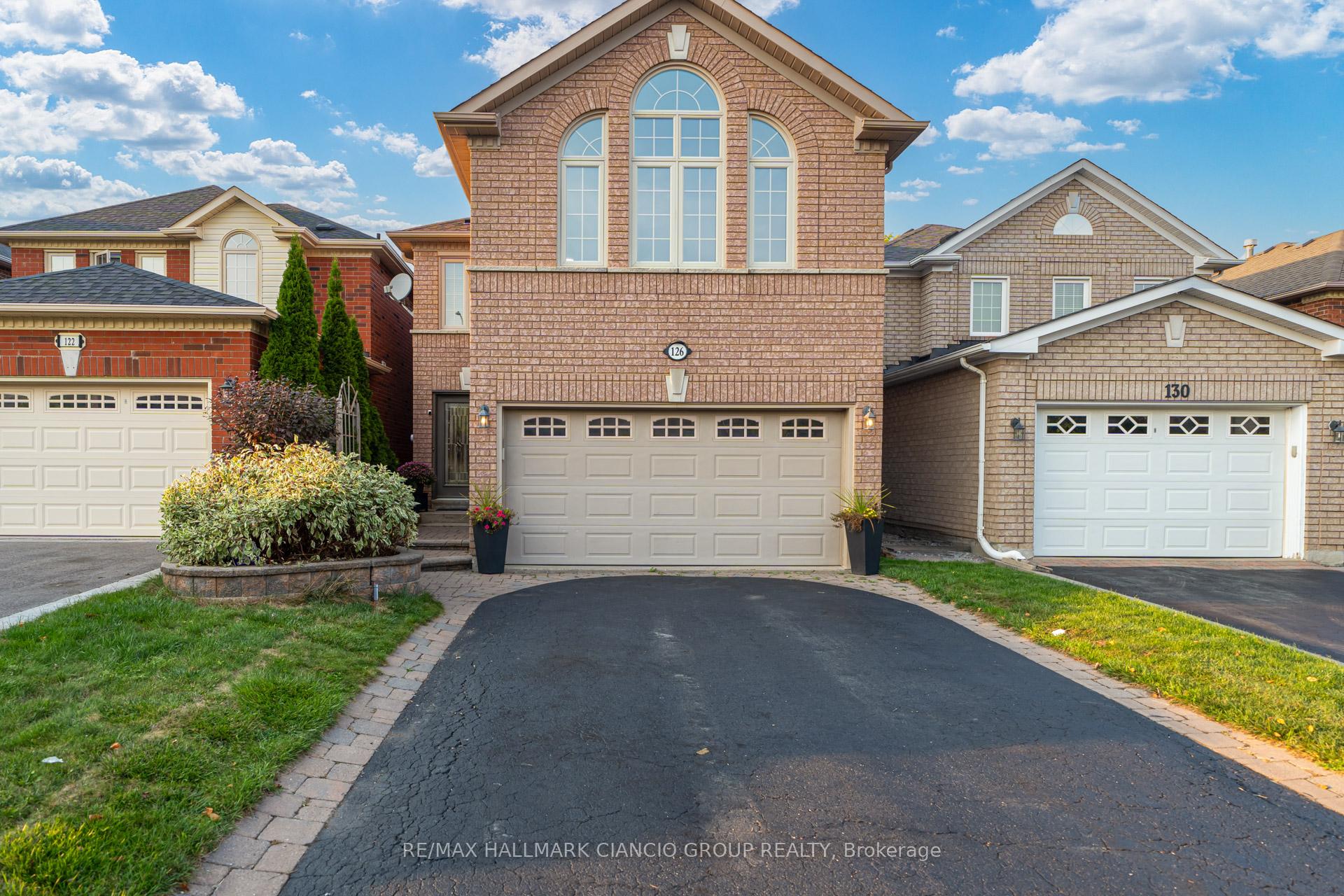 Photo 1 of 126 Rush Road, Aurora, Bayview Wellington — HOMEH