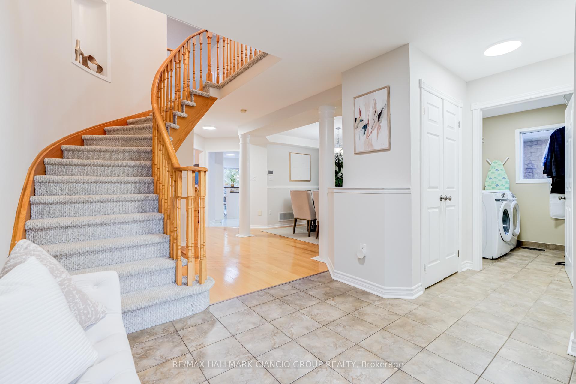 Photo 3 of 126 Rush Road, Aurora, Bayview Wellington — HOMEH