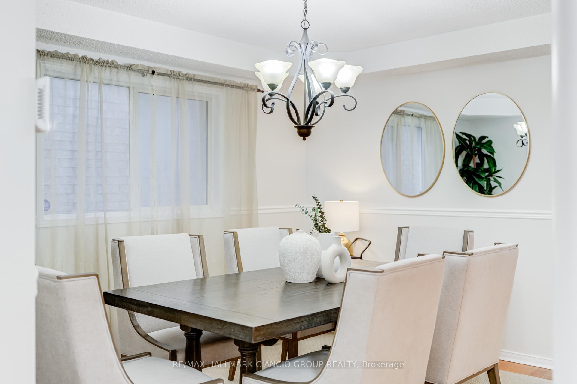 Photo 12 of 126 Rush Road, Aurora, Bayview Wellington — HOMEH