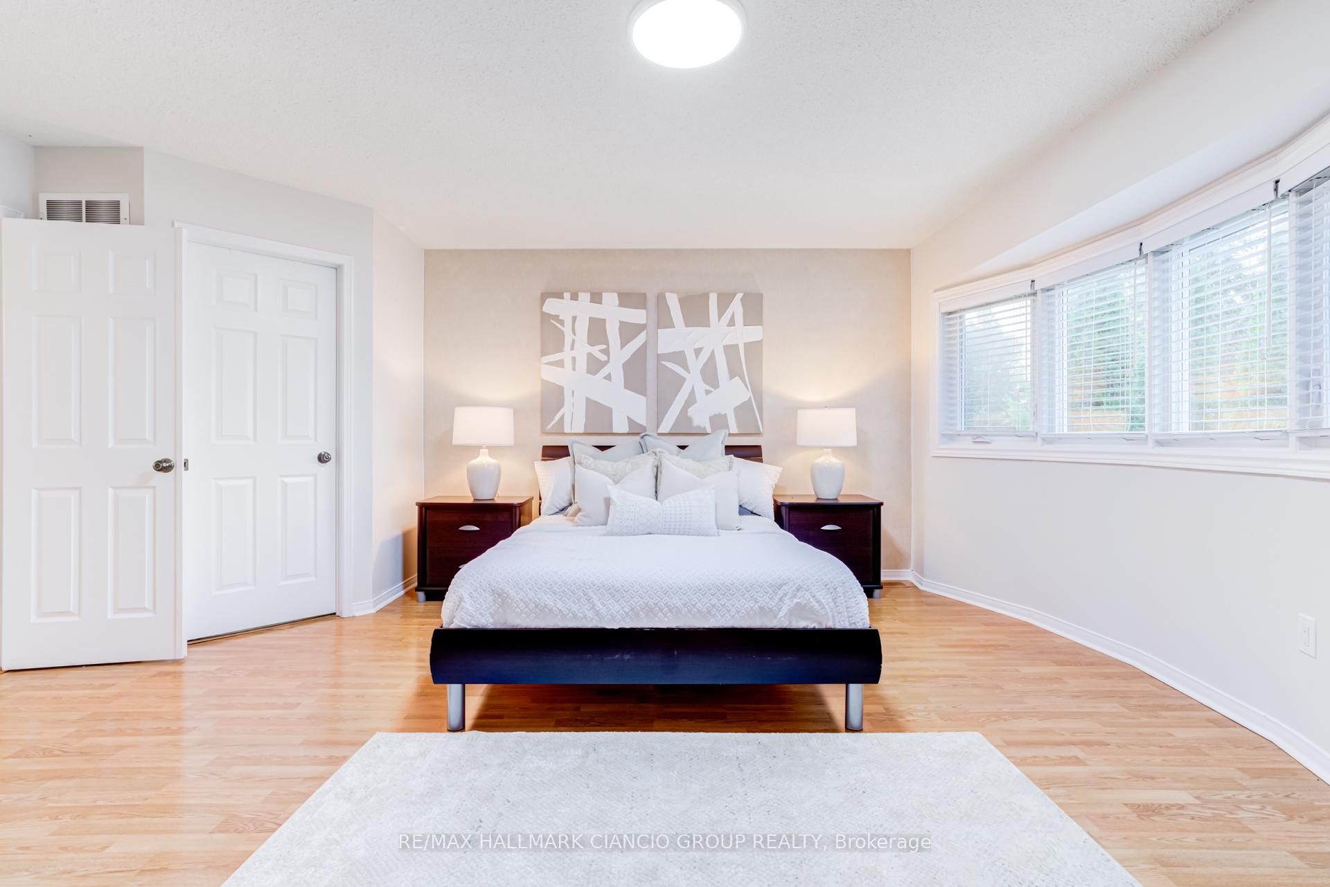 Photo 19 of 126 Rush Road, Aurora, Bayview Wellington — HOMEH